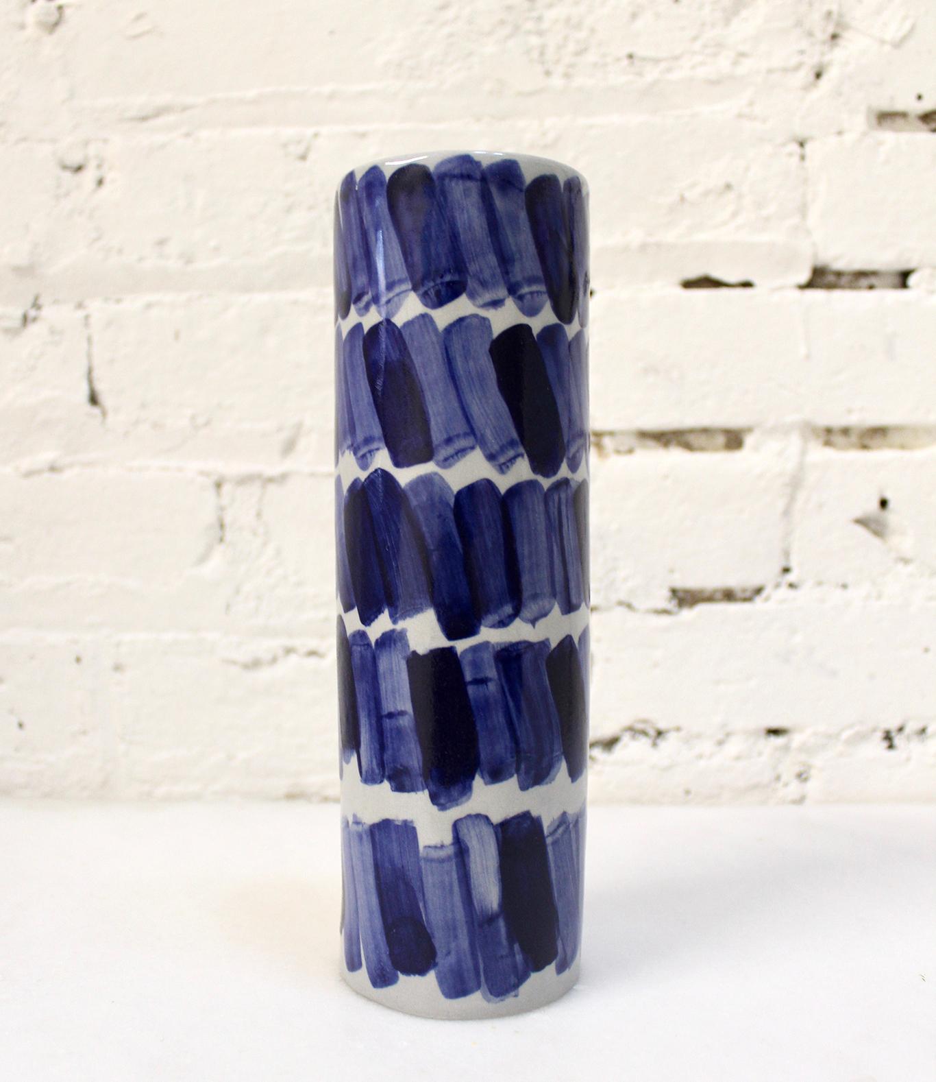 American Pair of Rhythm Vases by Isabel Halley, in Pale Grey Porcelain with Cobalt Glaze For Sale