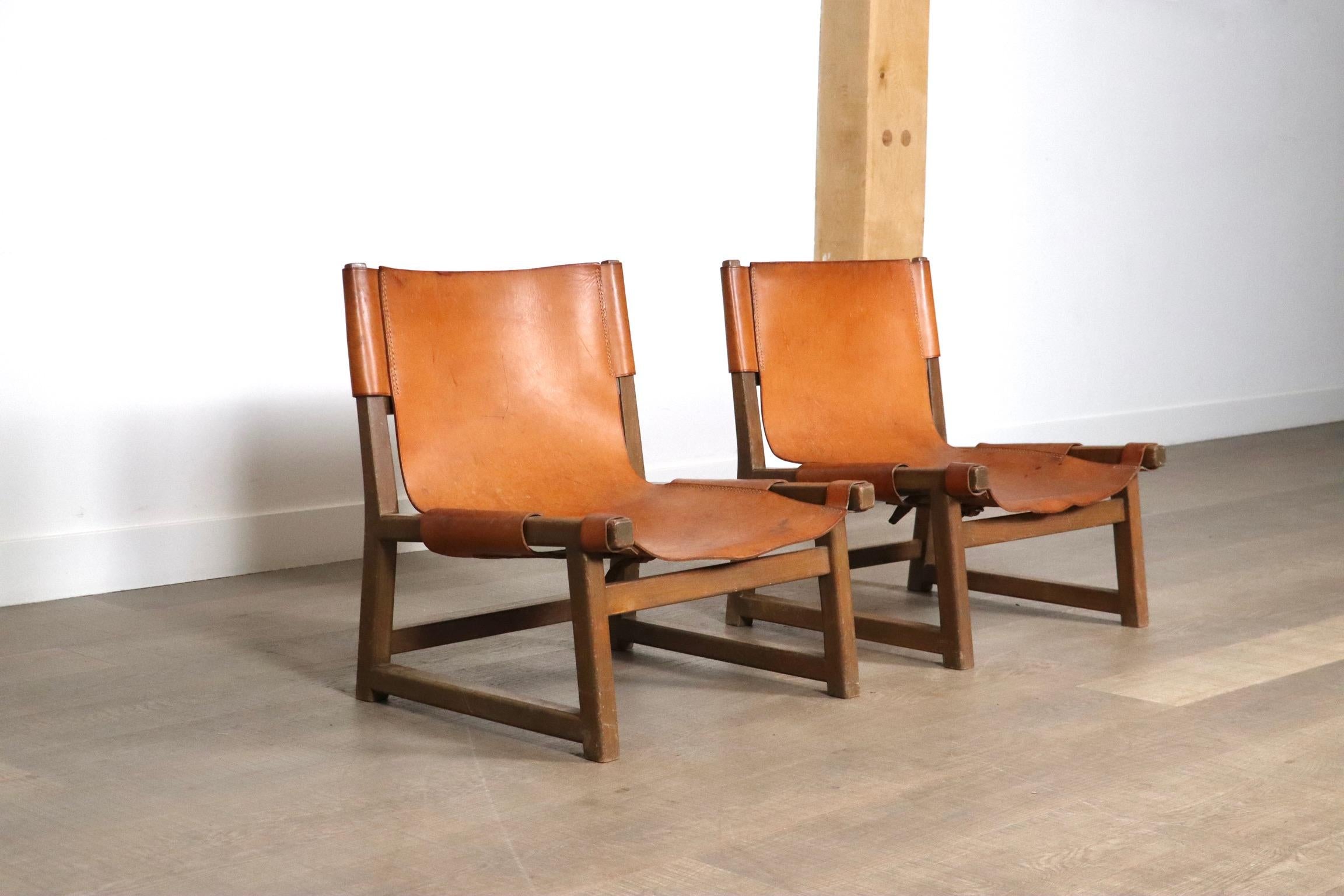 Pair Of Riaza Chairs In Cognac Leather By Paco Muñoz For Darro Gallery, Spain, 1 In Good Condition For Sale In ABCOUDE, UT