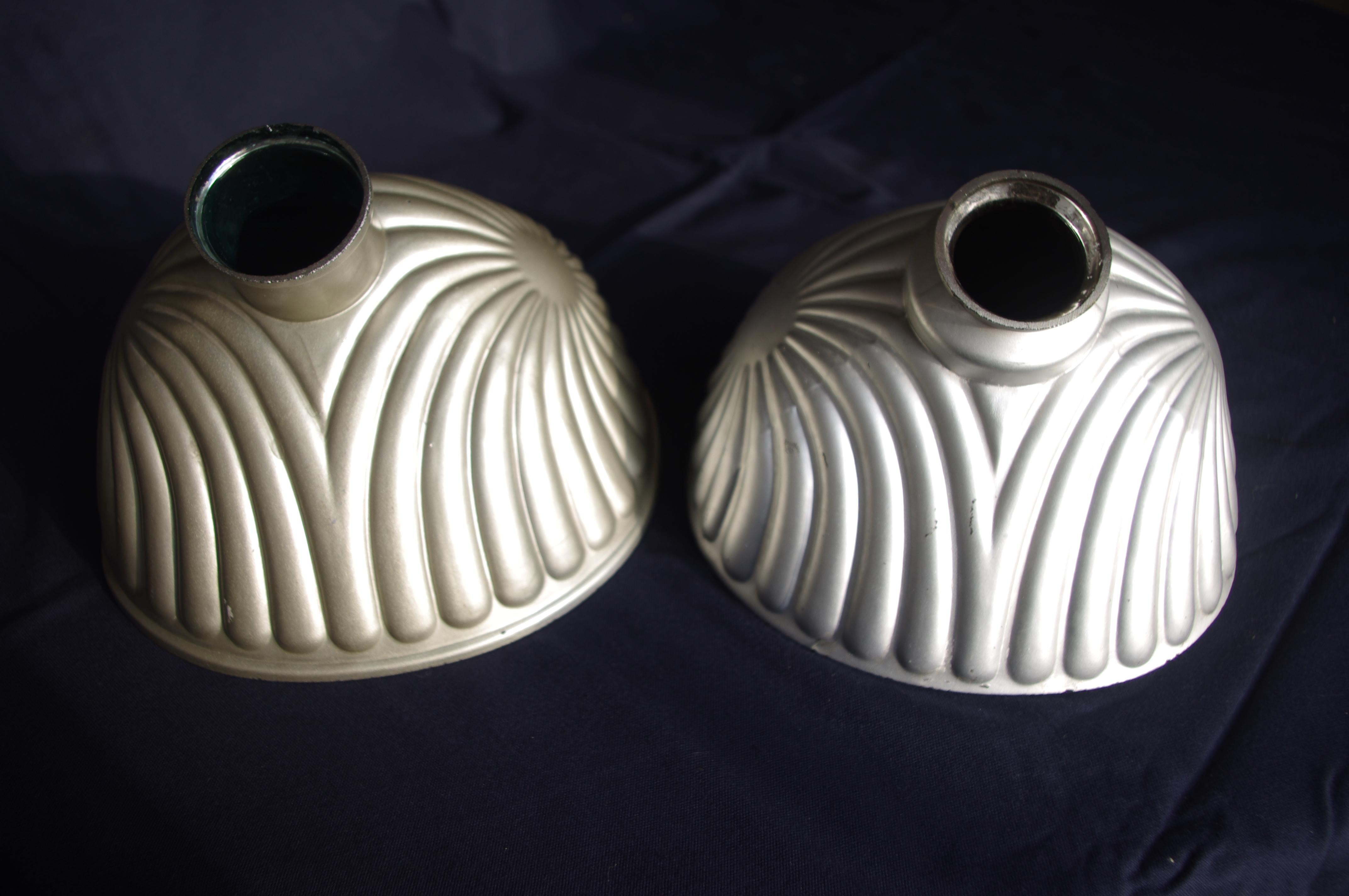 Art Deco Pair of Ribbed Clamshell-Shaped Mercury Glass Shades For Sale