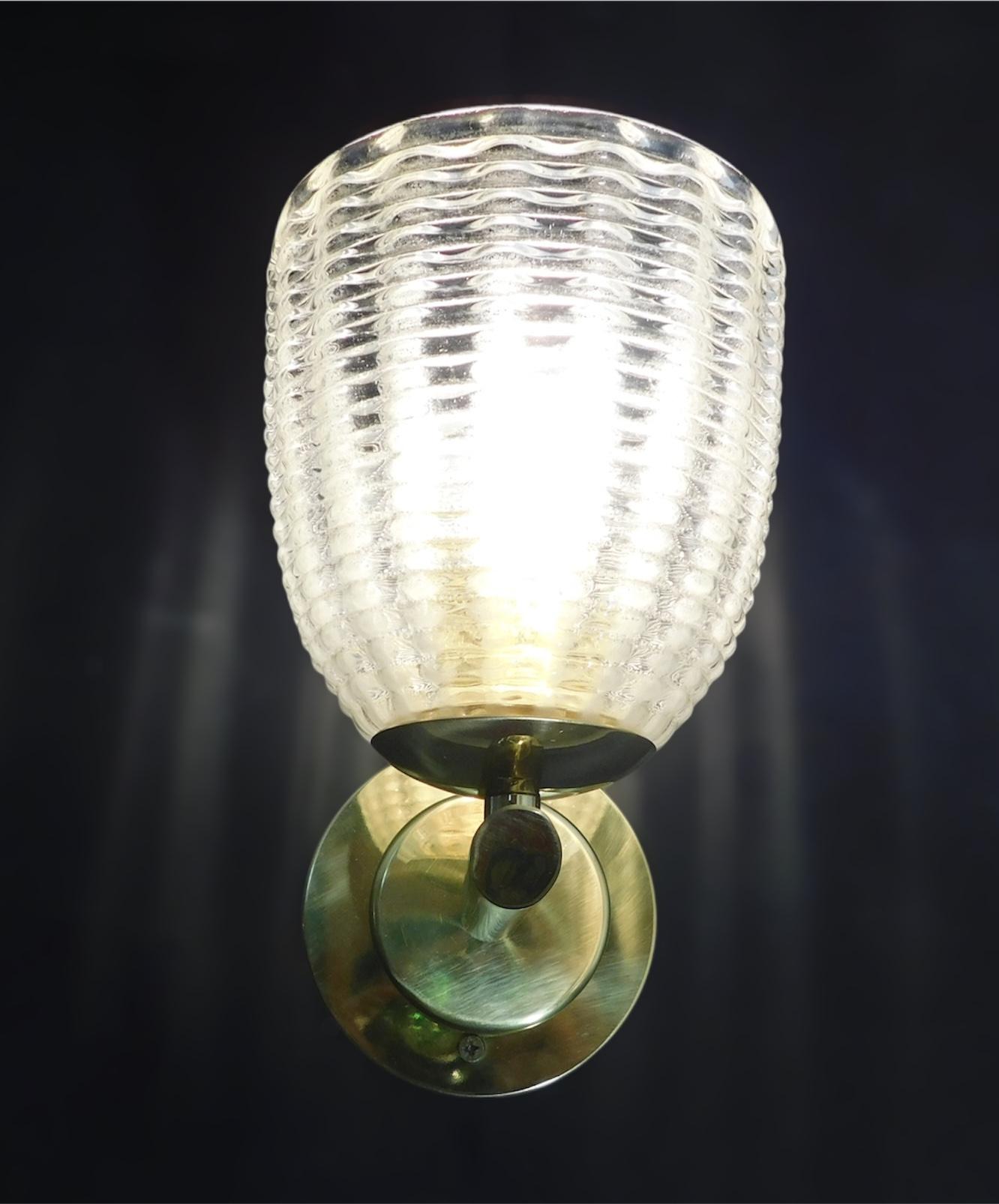 Pair of Ribbed Cups Sconces by Barovier e Toso in vendita 3