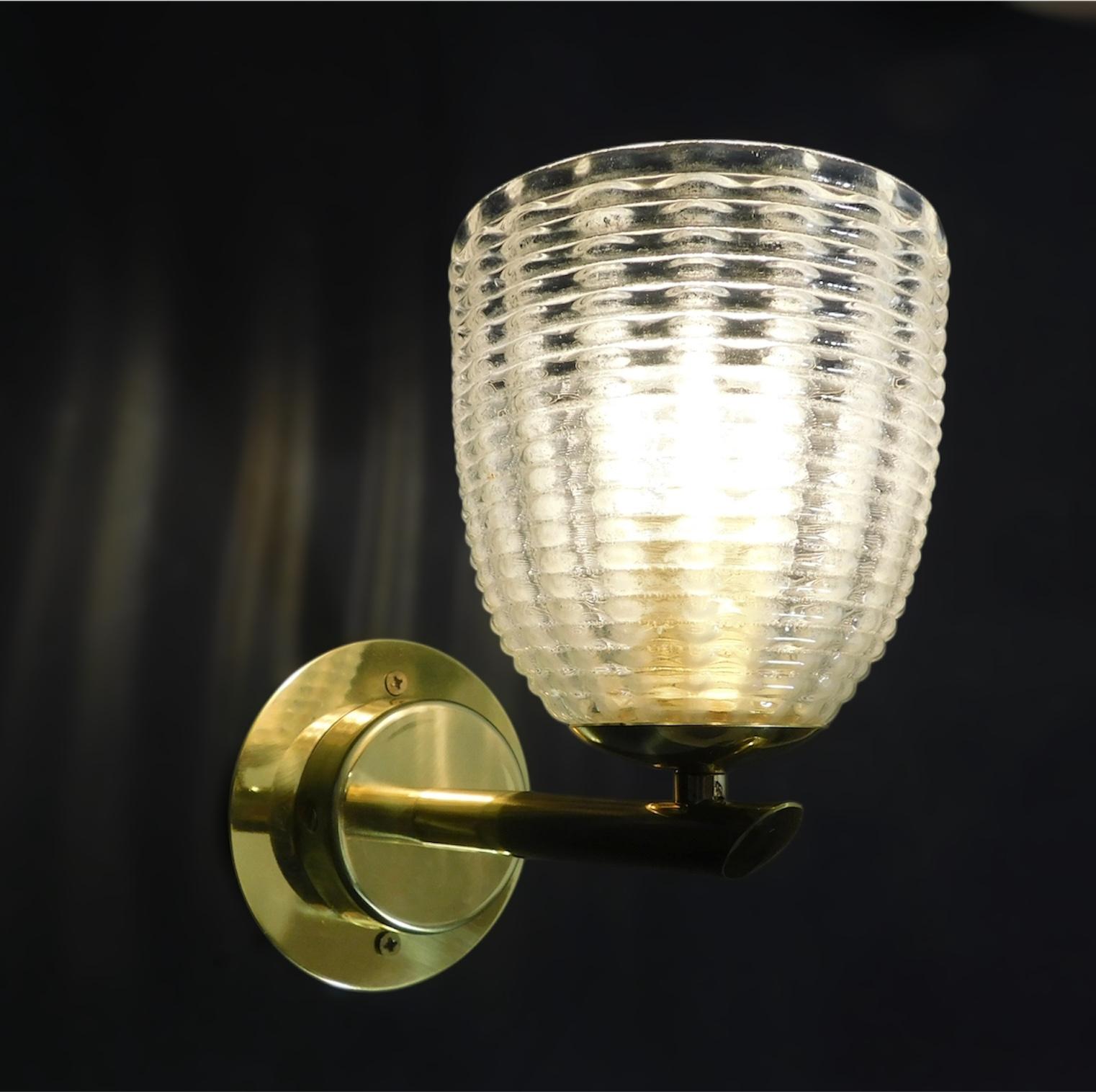 Ottone Pair of Ribbed Cups Sconces by Barovier e Toso in vendita