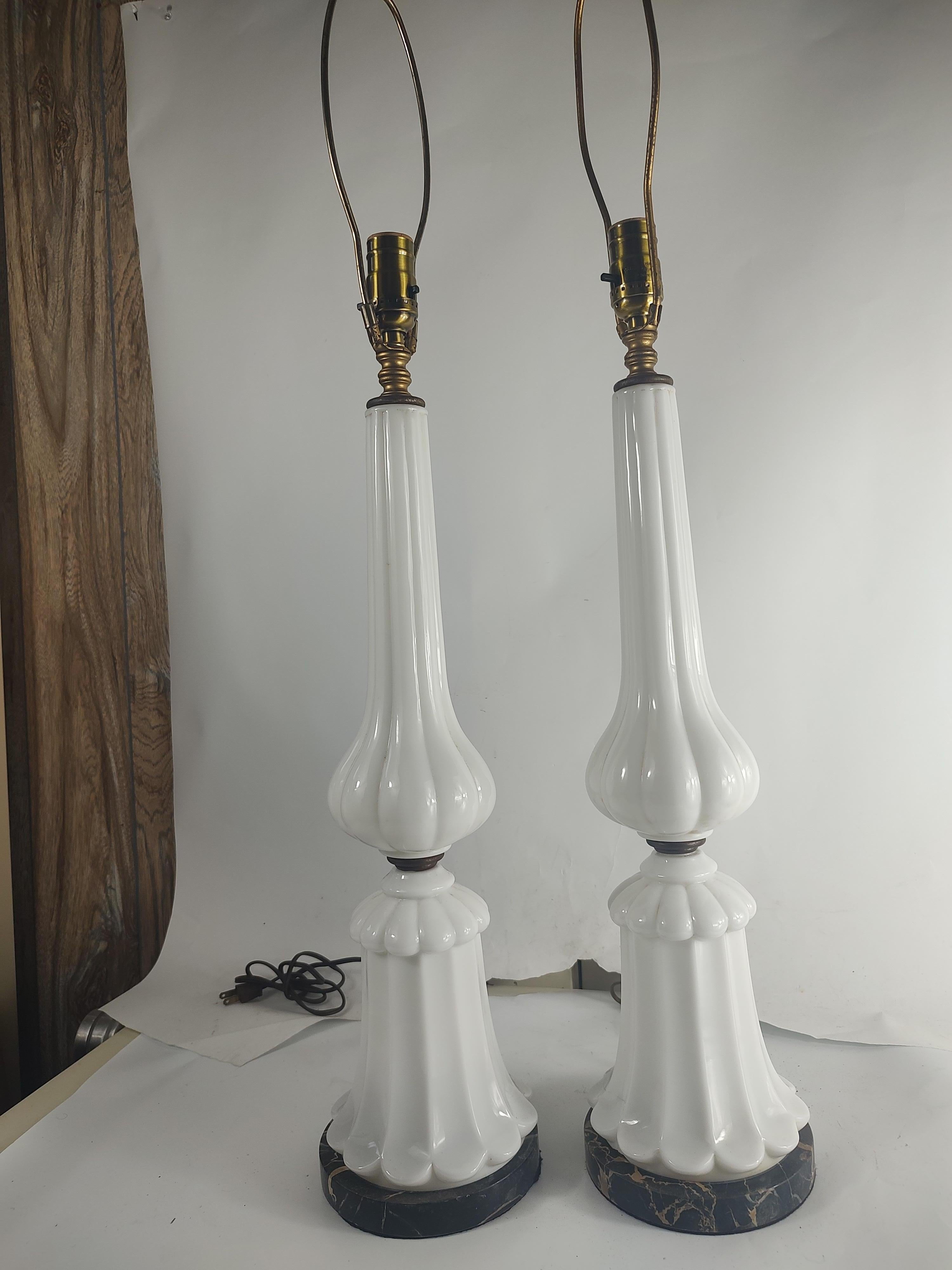 Polished Pair of Ribbed Milk Glass Table Lamps with Portico Black Marble Plinths C1945 For Sale