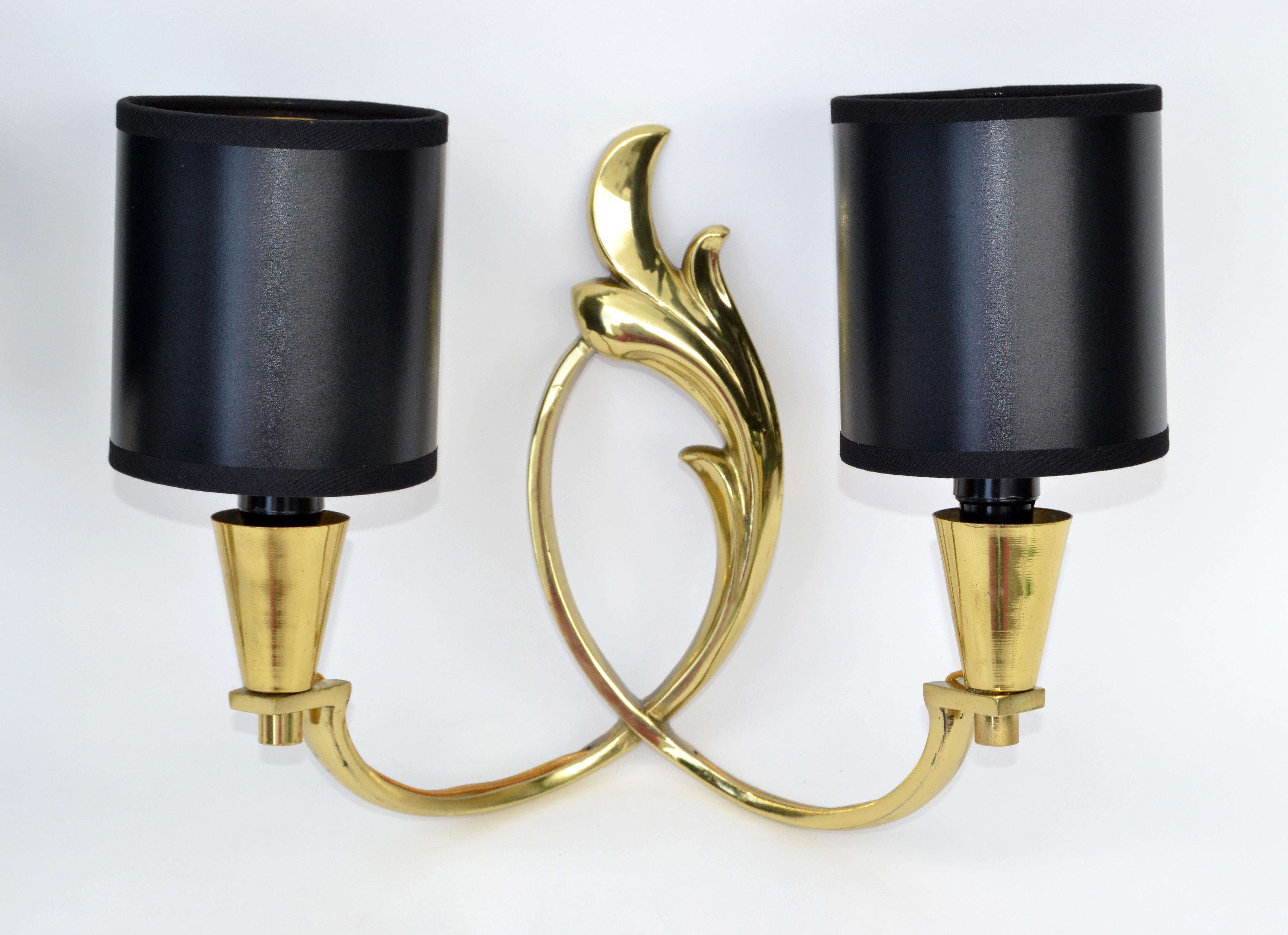 Mid-Century Modern Pair of Riccardo Scarpa Bronze Sconces For Sale