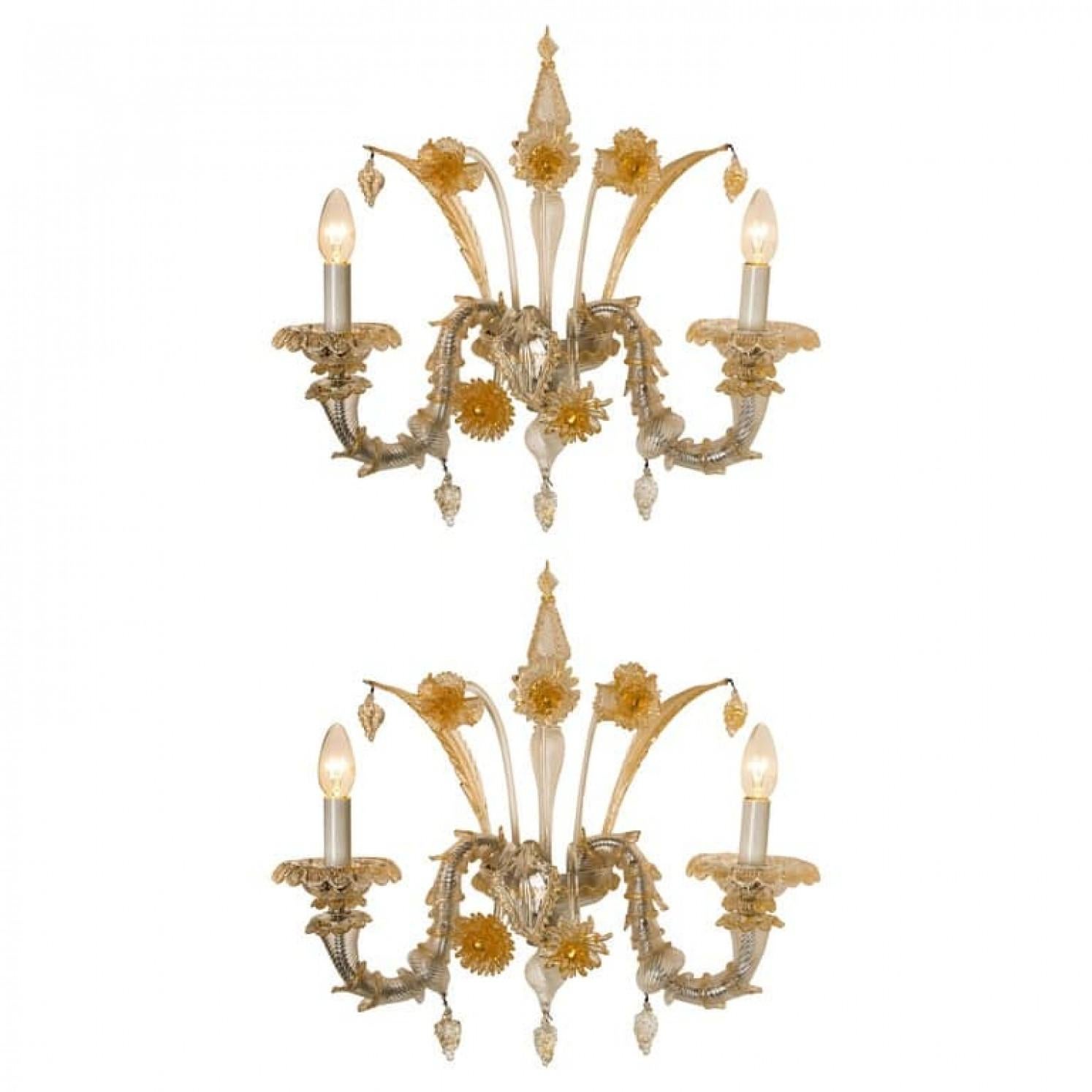 20th Century Pair of Rich Venetian Wall Sconces, Venice, Murano, circa 1960 For Sale