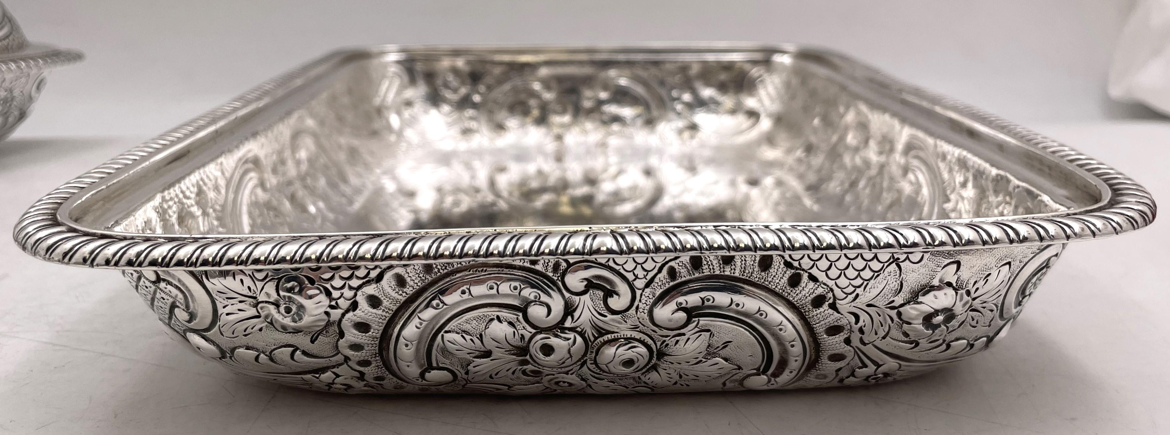 Ein Paar Richard Cooke English Sterling Silver 1807 Georgian Covered Dishes (Englisch) im Angebot
