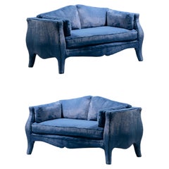 Paire de canapés « Lutece Bombé » de Richard Himmel, en fausse fourrure bleu saphir, vers 1970
