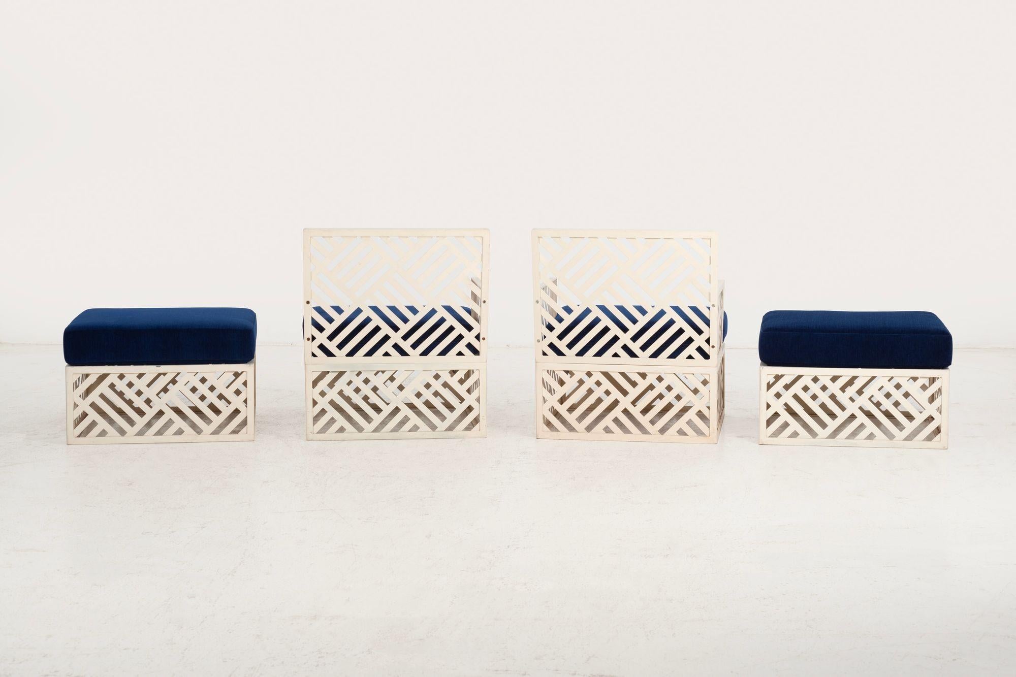 Pair of Richard L. Sandfort Aluminum Lounge Chairs and Ottomans, 1950 Aluminio en venta