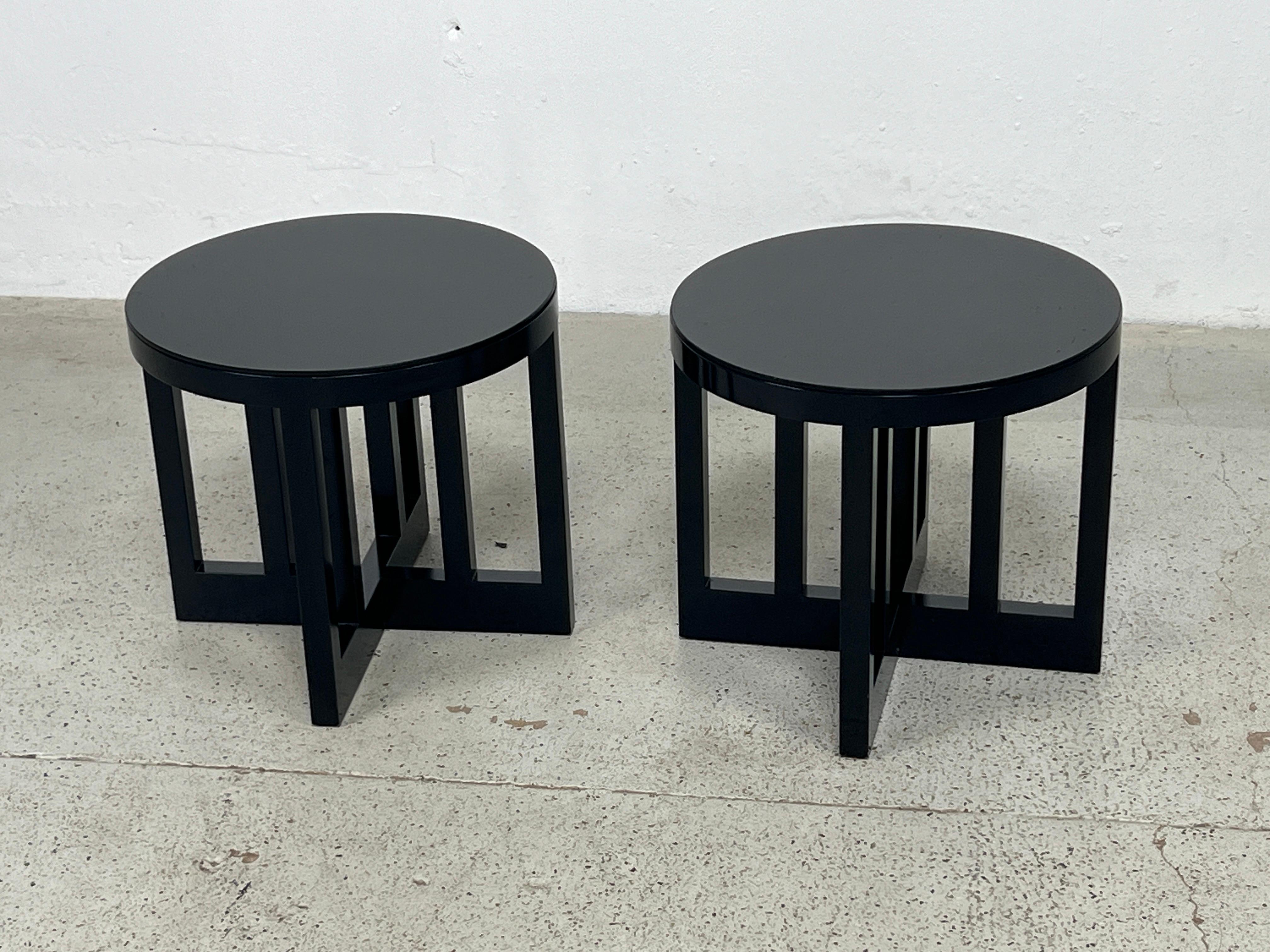 Pair of Richard Meier for Knoll Stools / Tables  For Sale 2