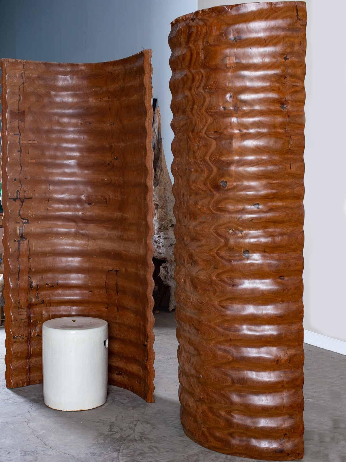 Pair of Richard Serra Inspired Tall Solid Teak Sculptures, circa 2000 For Sale 1