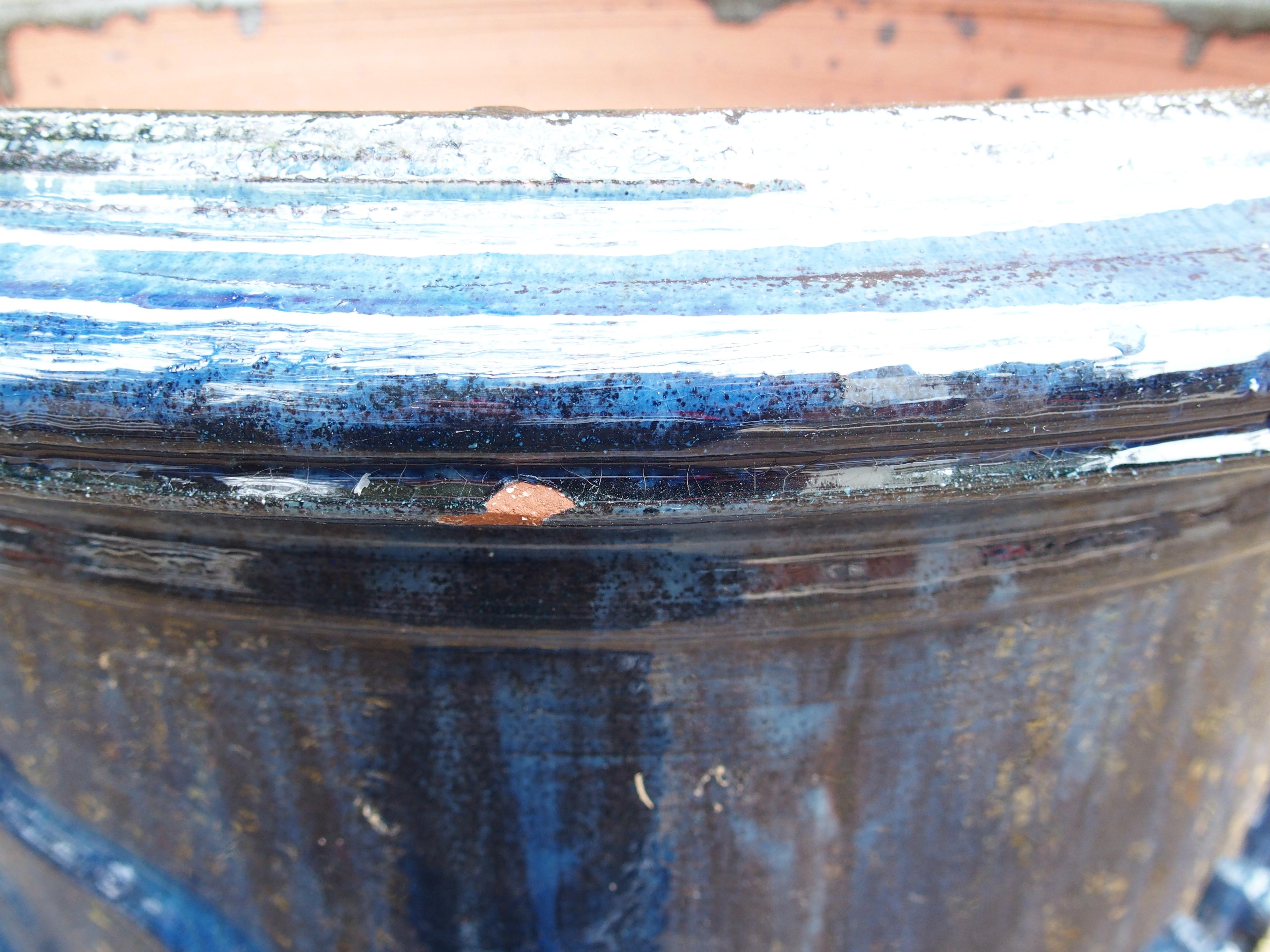 Paar reich glasierte kobaltblaue Gartentöpfe aus Anduze, Frankreich im Angebot 5