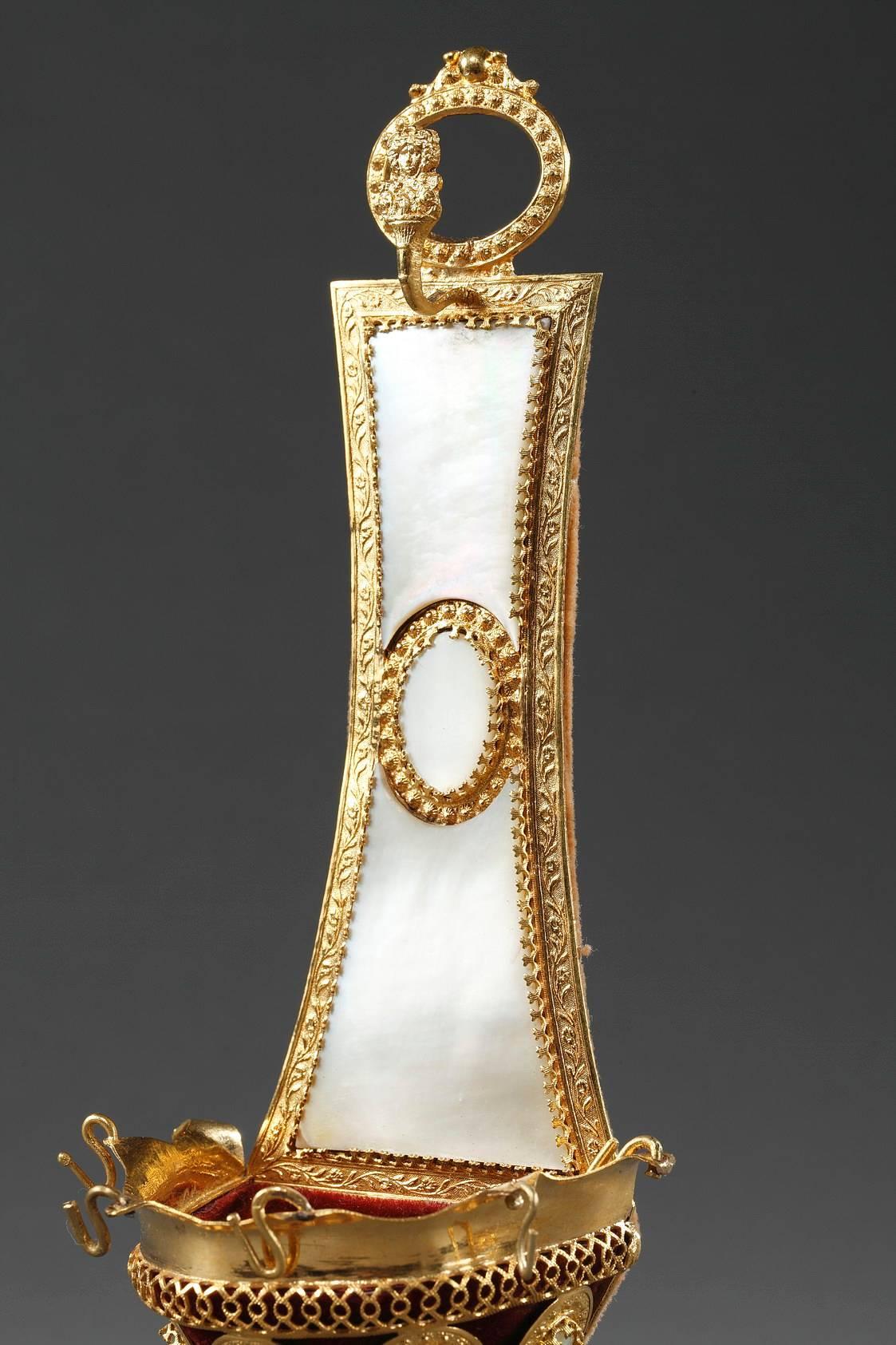 Pair of Ring Holders in Mother of Pearl and Gilt Bronze, Palais Royal Work 2