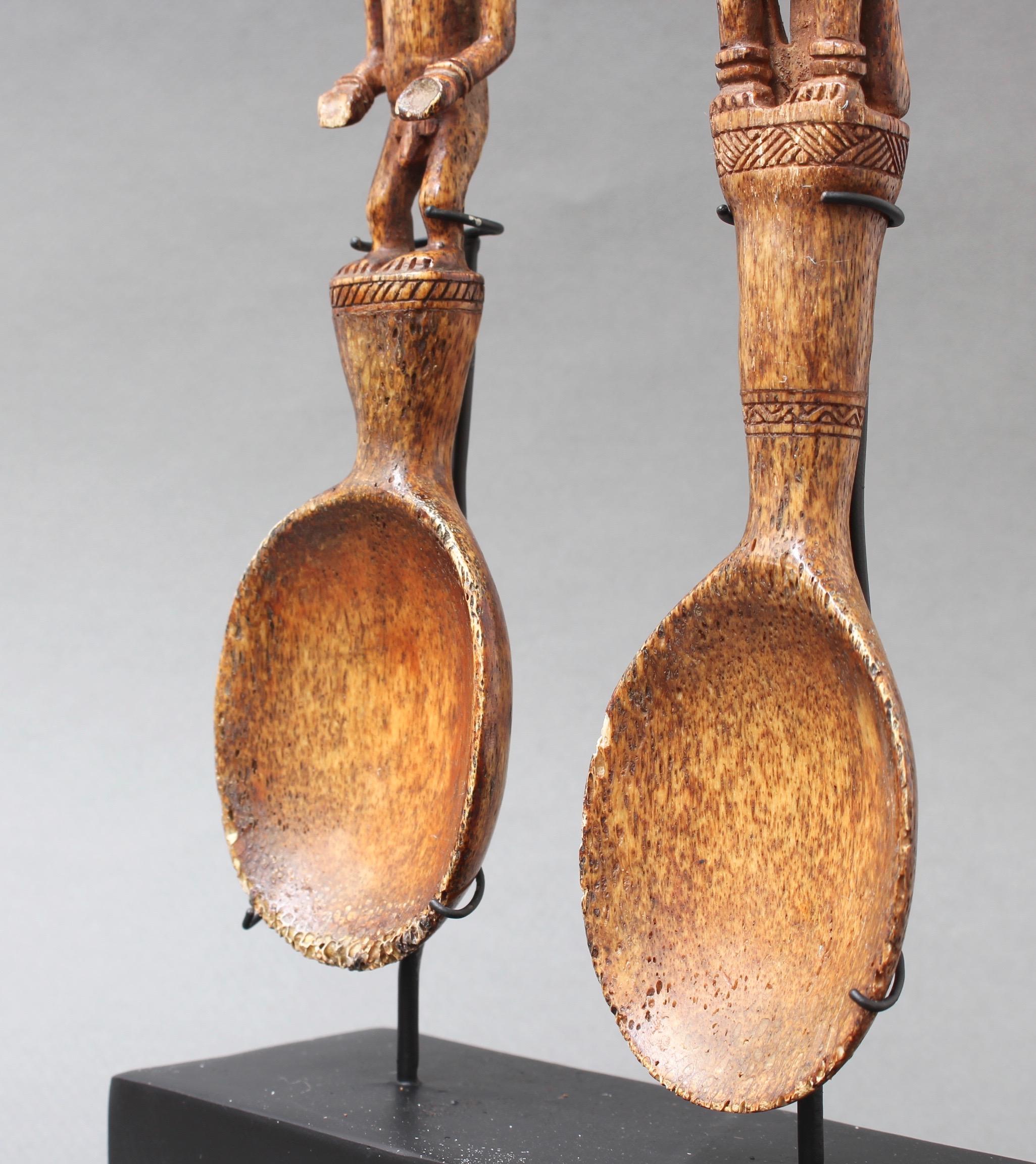 Pair of Ritual Spoons from Timor Island, circa 1950s For Sale 9
