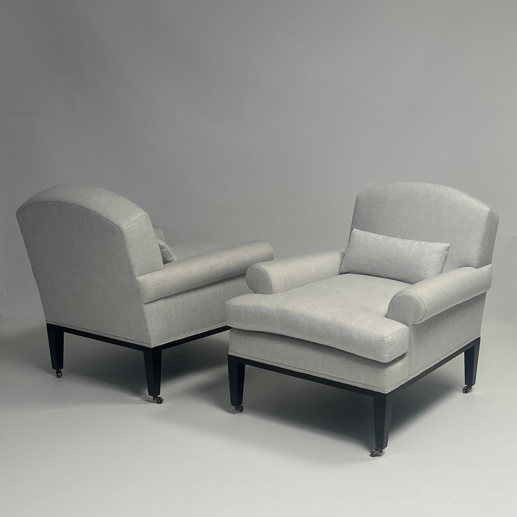 Le fauteuil Rive Gauche de Bourgeois Boheme Atelier témoigne d'une élégance et d'un confort intemporels. Fabriqué avec une attention méticuleuse aux détails, ce fauteuil est doté d'une assise profonde qui invite à la détente et aux loisirs. Le cadre