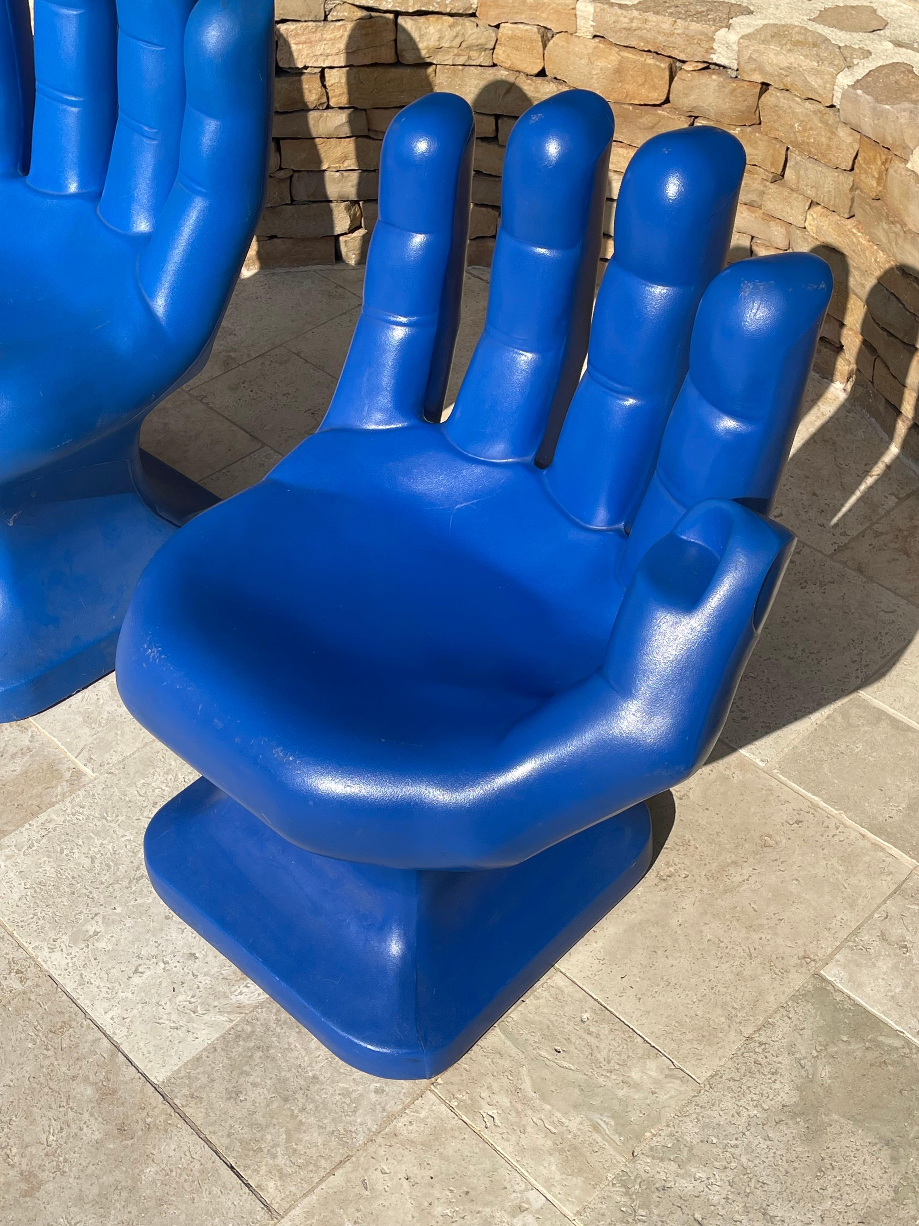 Pareja De Sillas RMIC Manos Azules, Siglo XX siglo XX en venta