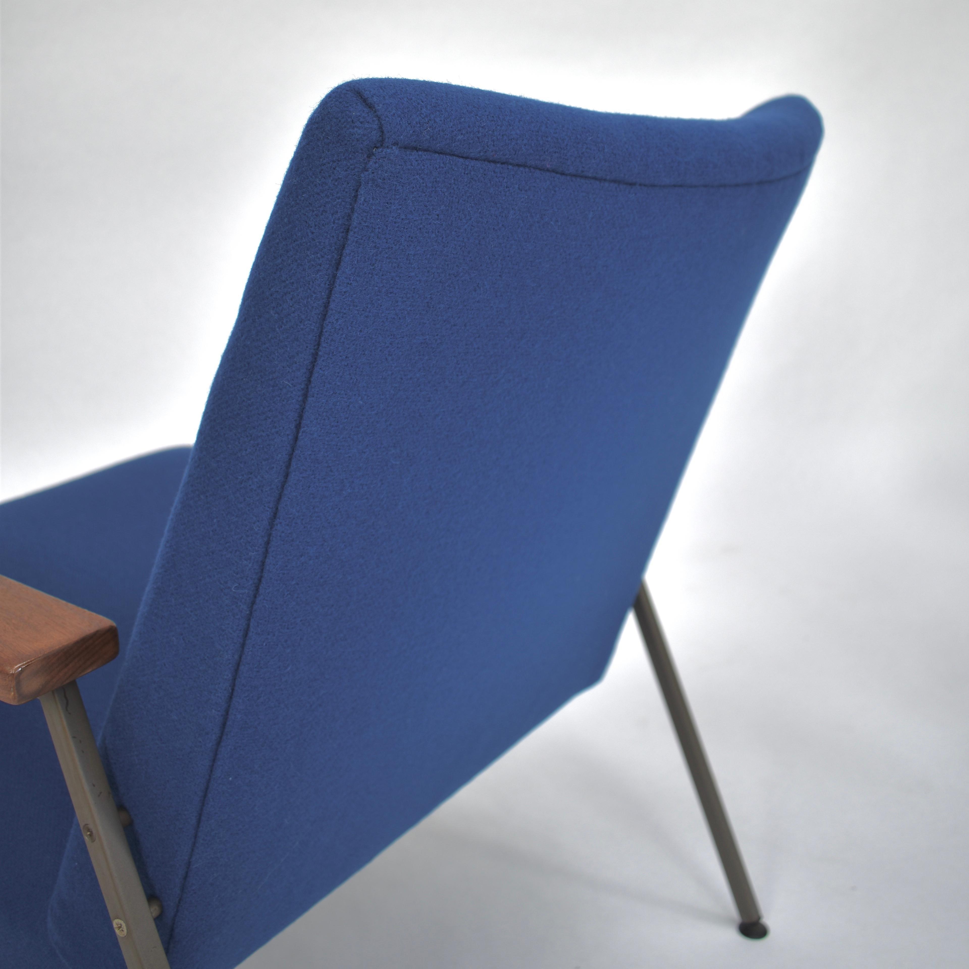 Pair of Rob Parry Lounge Armchairs with New Kvadrat Upholstery, circa 1950 8