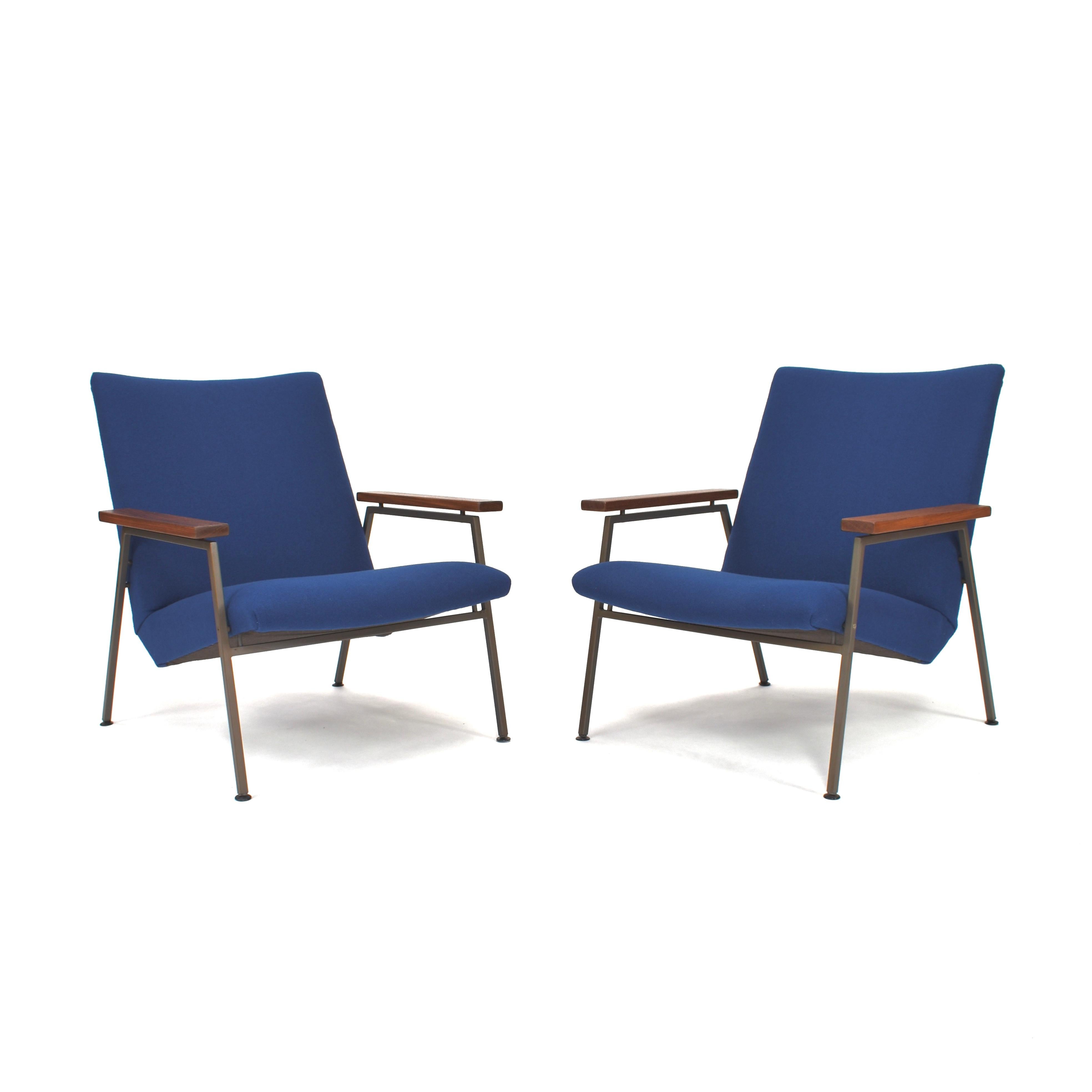 Mid-20th Century Pair of Rob Parry Lounge Armchairs with New Kvadrat Upholstery, circa 1950