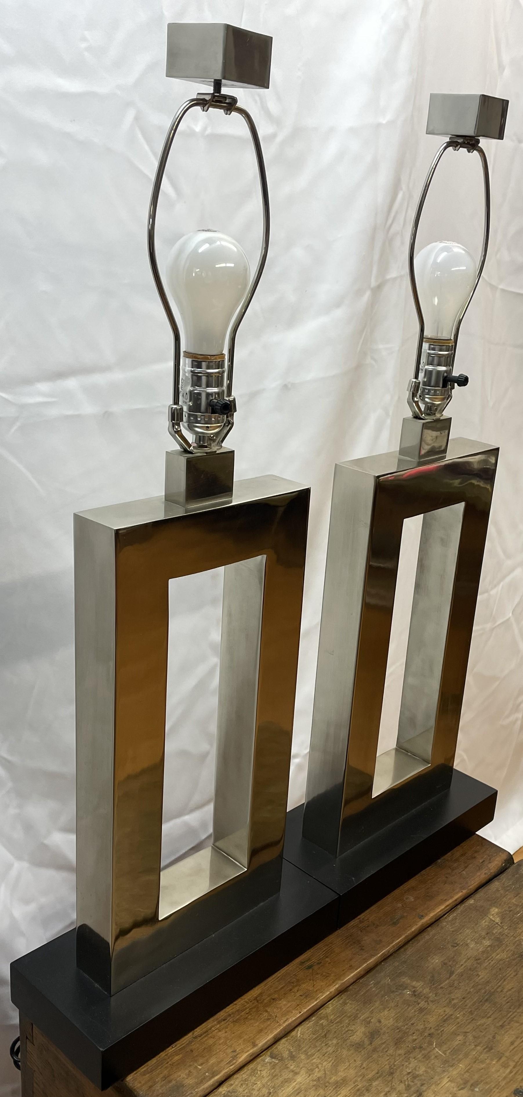 Pair of Robert Abppy brass table lamps with shades In Good Condition For Sale In San Francisco, CA