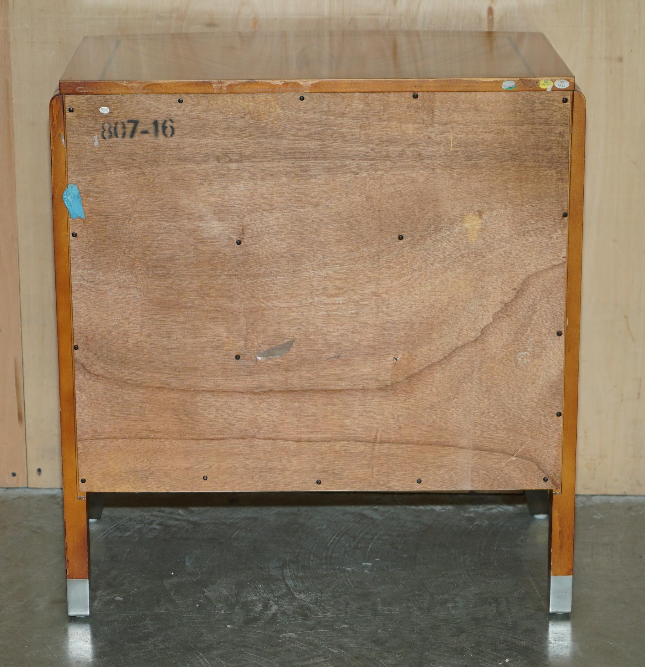 PAR DE MÉNSULAS DE NOCHE O LATERALES ROBERT IDOL DESIGN FOR LANE HOME FURNiSHINGS en venta 3