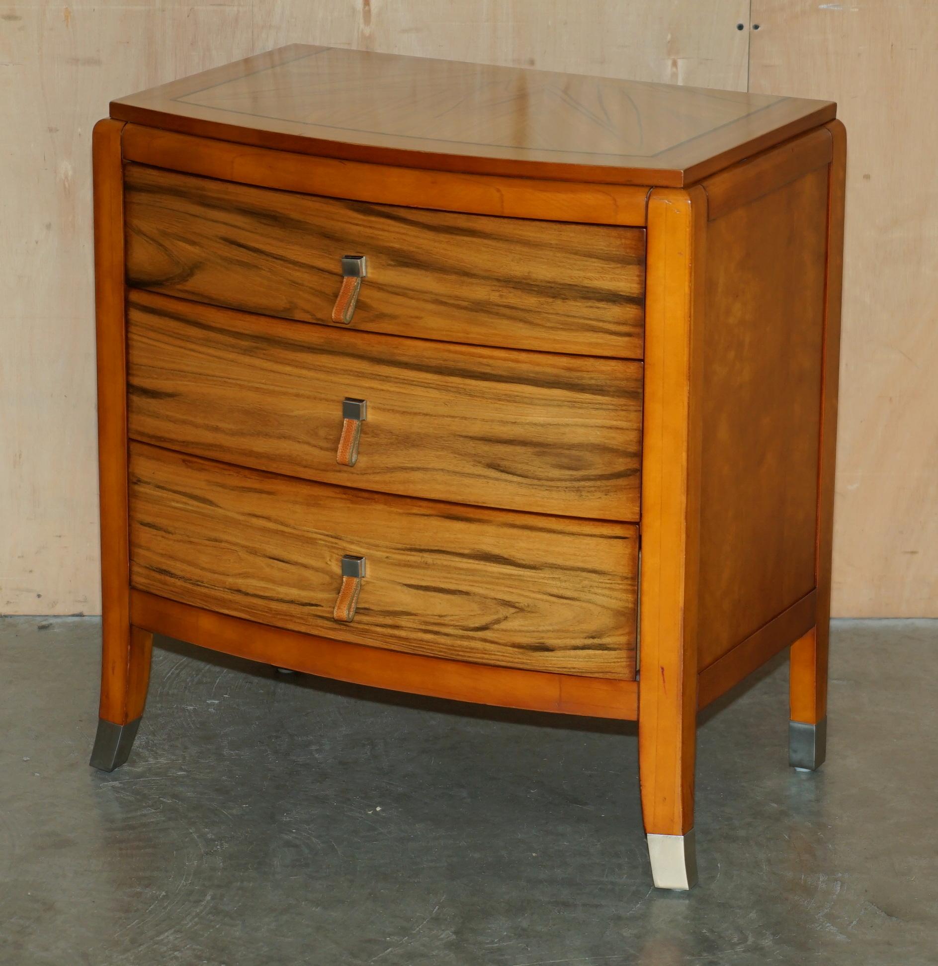 PAR DE MÉNSULAS DE NOCHE O LATERALES ROBERT IDOL DESIGN FOR LANE HOME FURNiSHINGS en venta 8