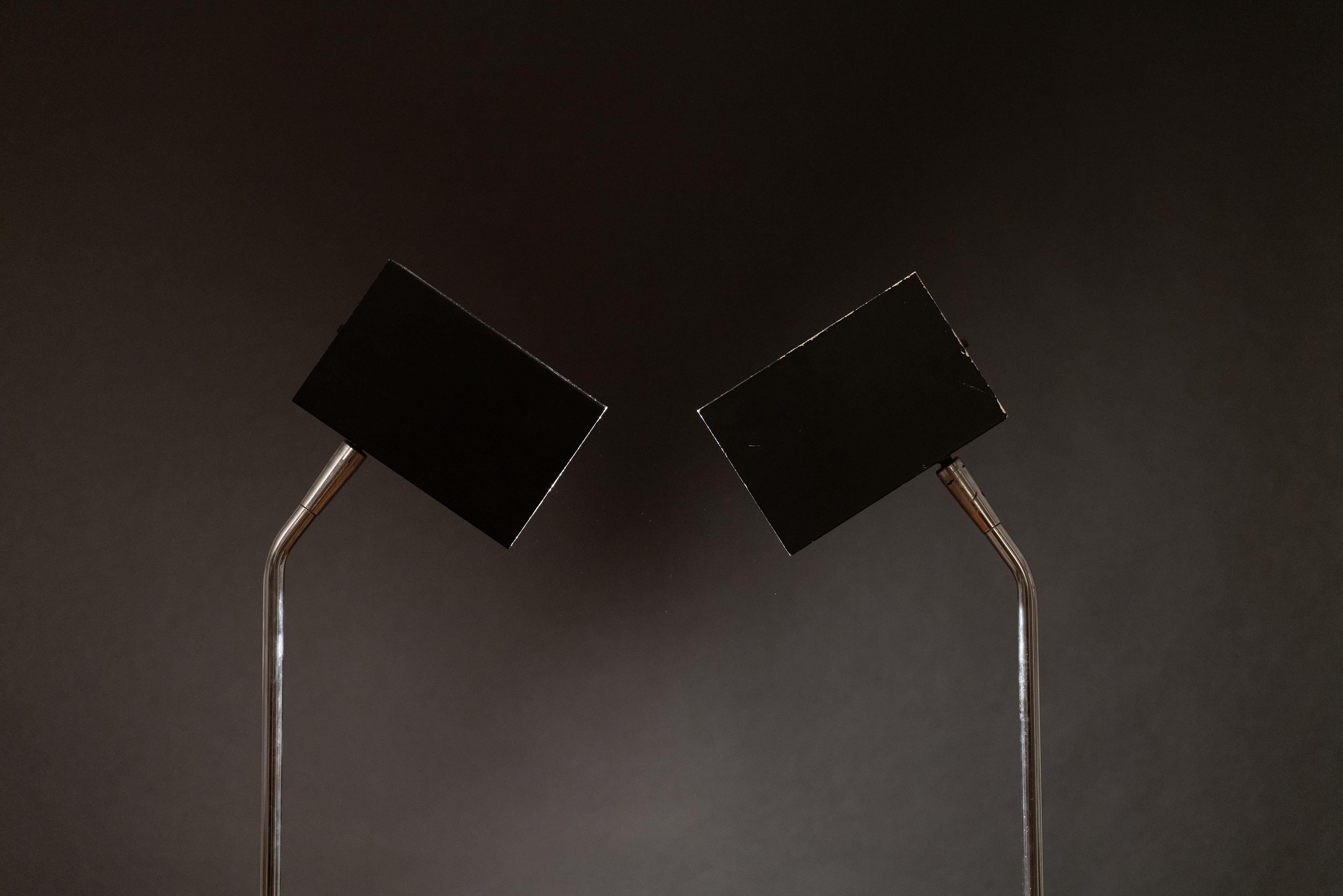 Pair of Robert Sonneman for George Kovacs, black and chrome box head table lamp In Good Condition In Brooklyn, NY