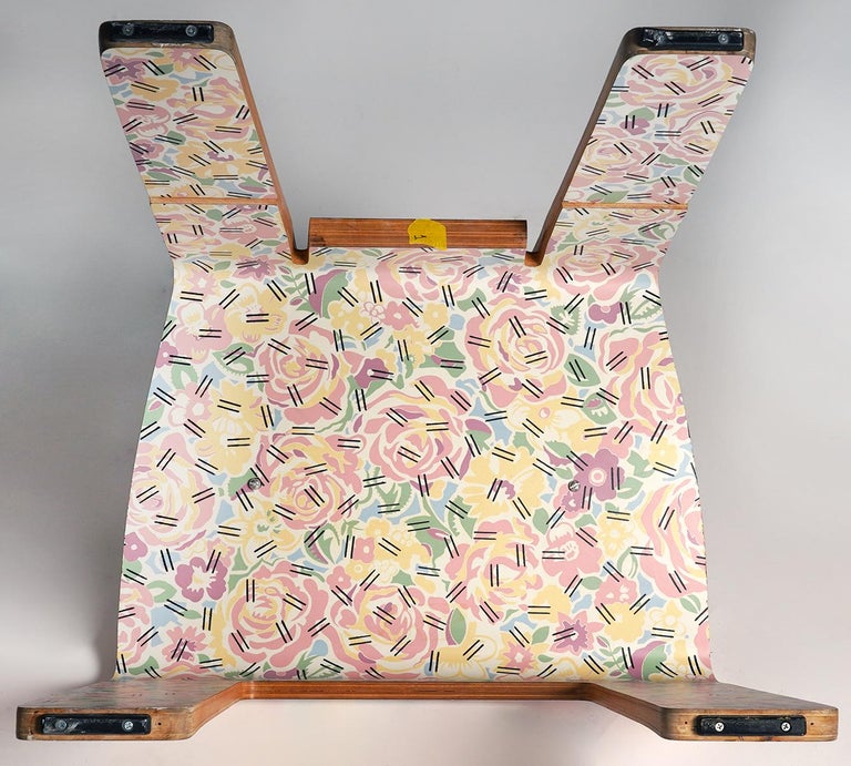 20th Century Pair of Robert Venturi for Knoll 'Chippendale' Chair in 'Grandmother' Pattern For Sale