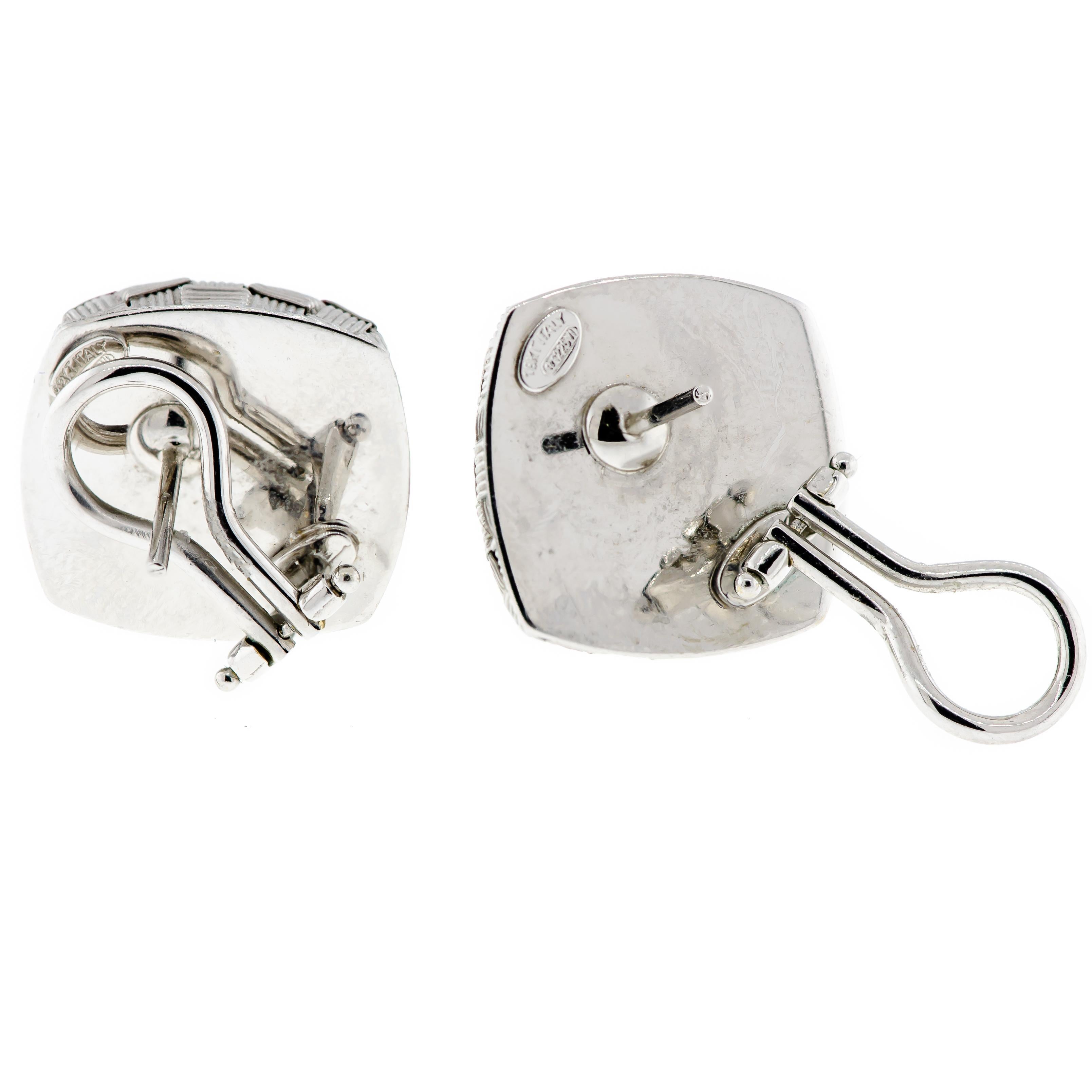Pair of Roberto Coin 18 Karat White Gold Appassionata Earclips In Good Condition In Lombard, IL