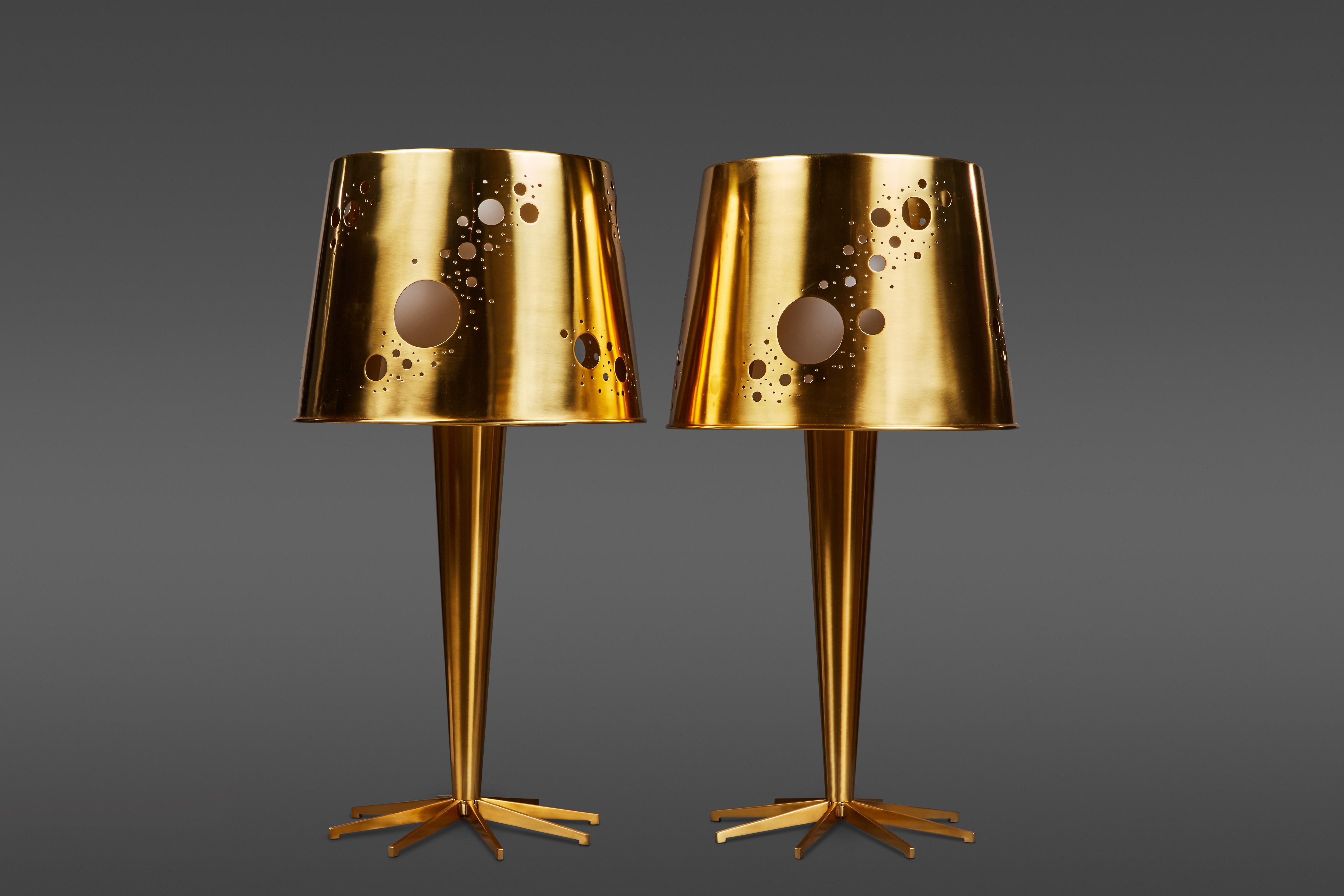 Pair of Roberto Giulio Rida “Lattea” Table Lamps In Excellent Condition For Sale In Los Angeles, CA