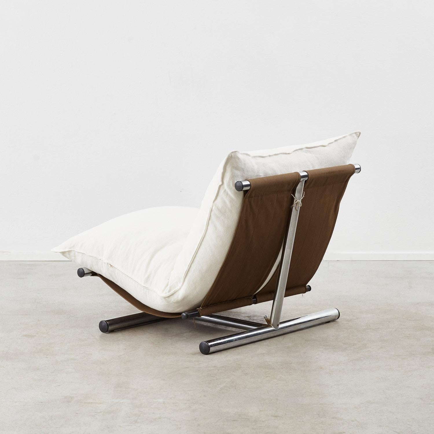 Pair of Roberto Lucci and Paolo Orlandini 'Le Farfalle' chairs - Italy, 1970s 2