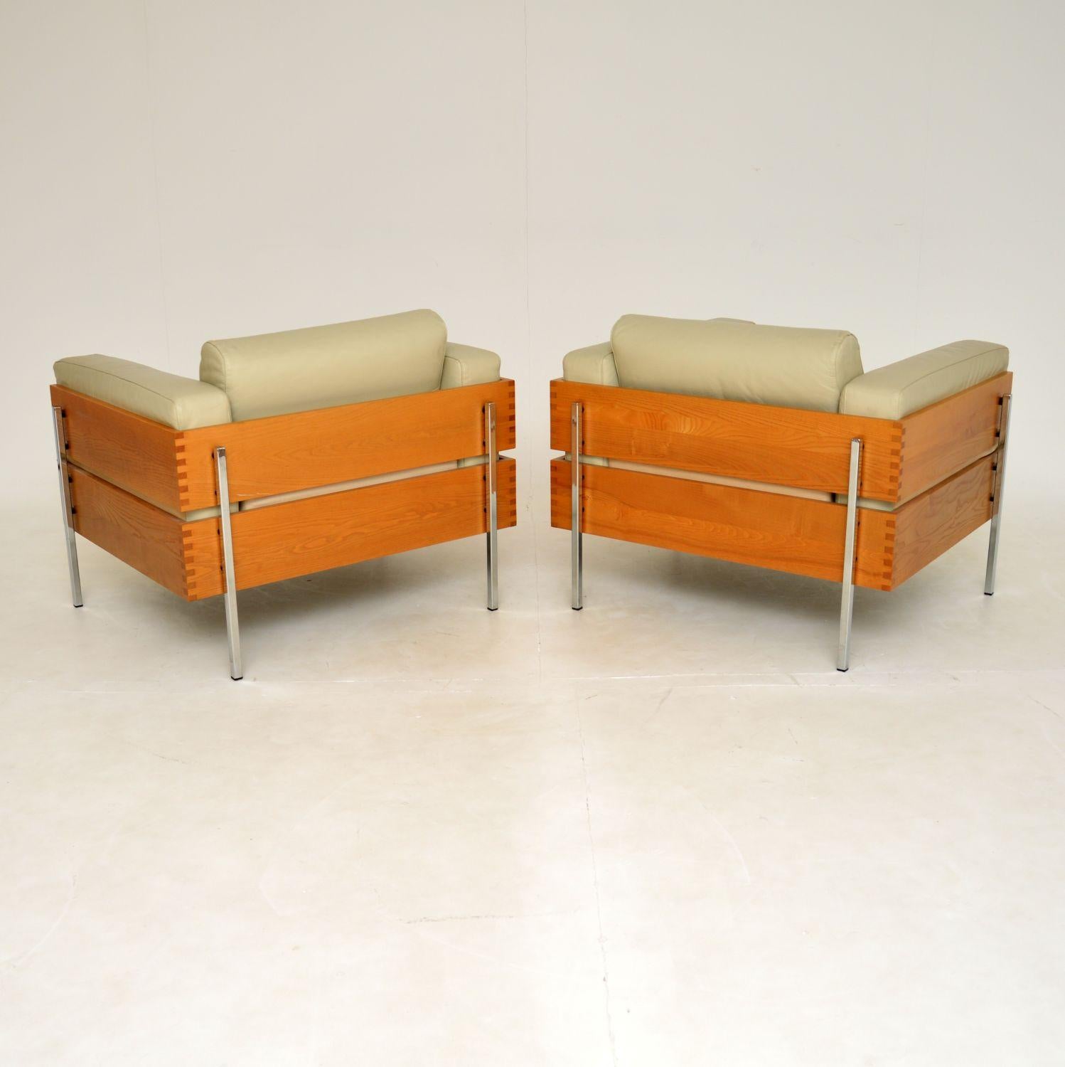 Pair of Robin Day Leather Forum Armchairs for Habitat 1