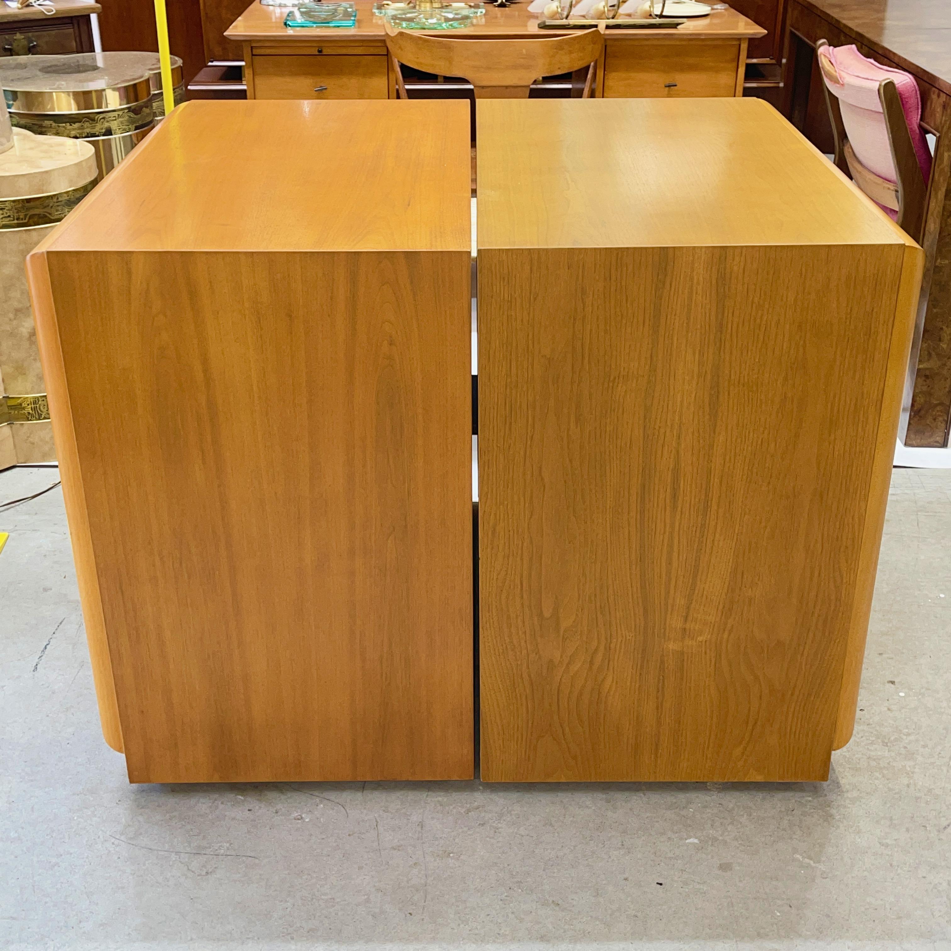 Pair of Robsjohn-Gibbings for Widdicomb 3 Drawer Chests In Good Condition For Sale In Hanover, MA