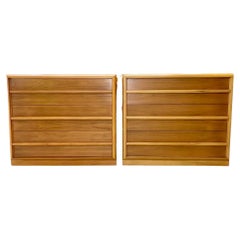 Paire de commodes à 3 tiroirs Robsjohn-Gibbings pour Widdicomb