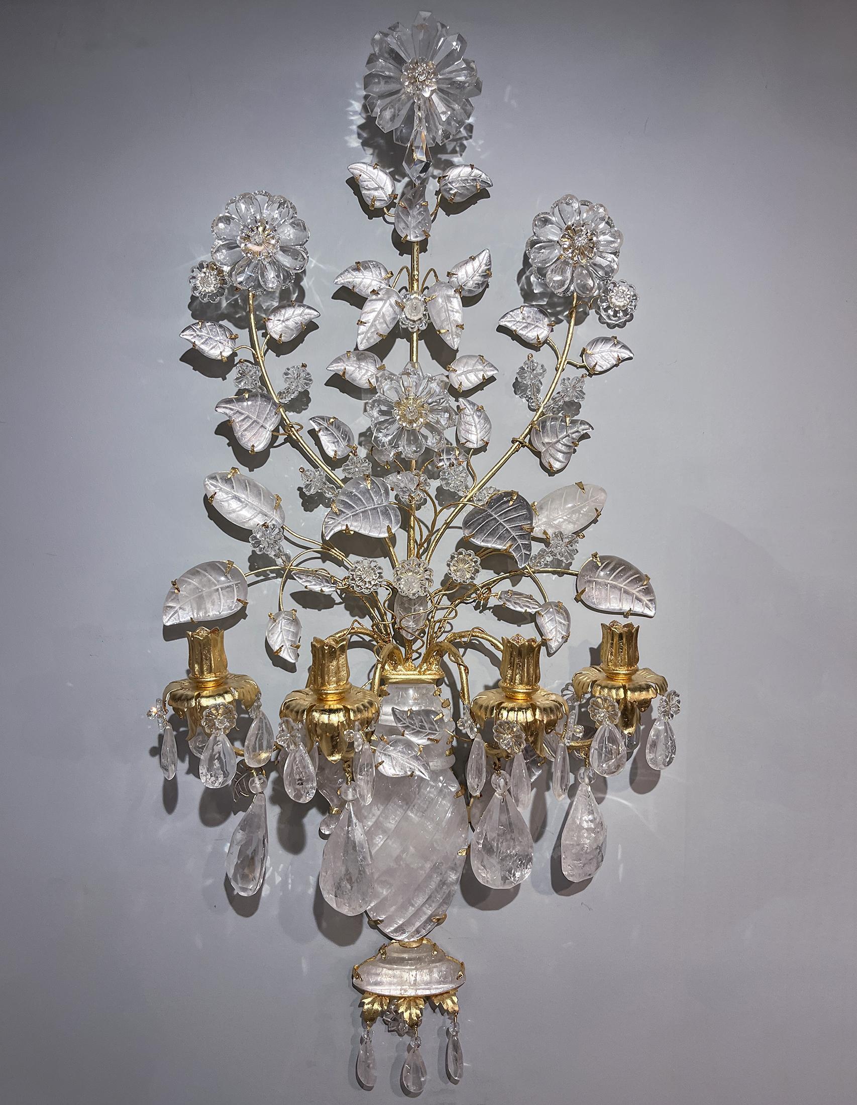 Pair of Rock Crystal Four-Light Jardiniere Sconces In condizioni buone in vendita a New York, NY