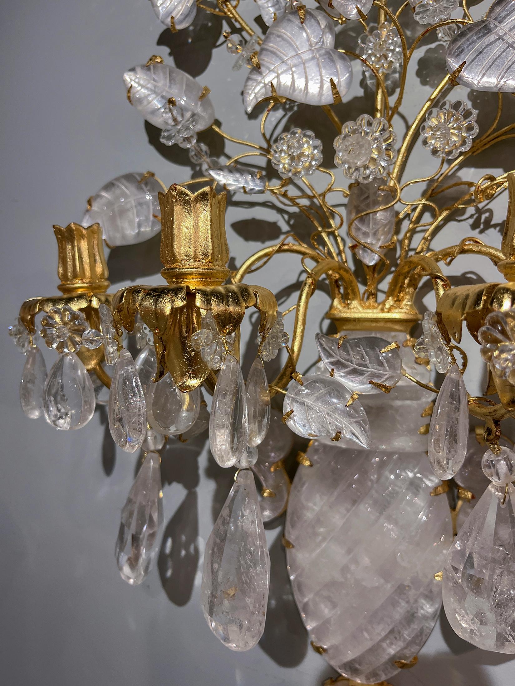 XXI secolo e contemporaneo Pair of Rock Crystal Four-Light Jardiniere Sconces in vendita