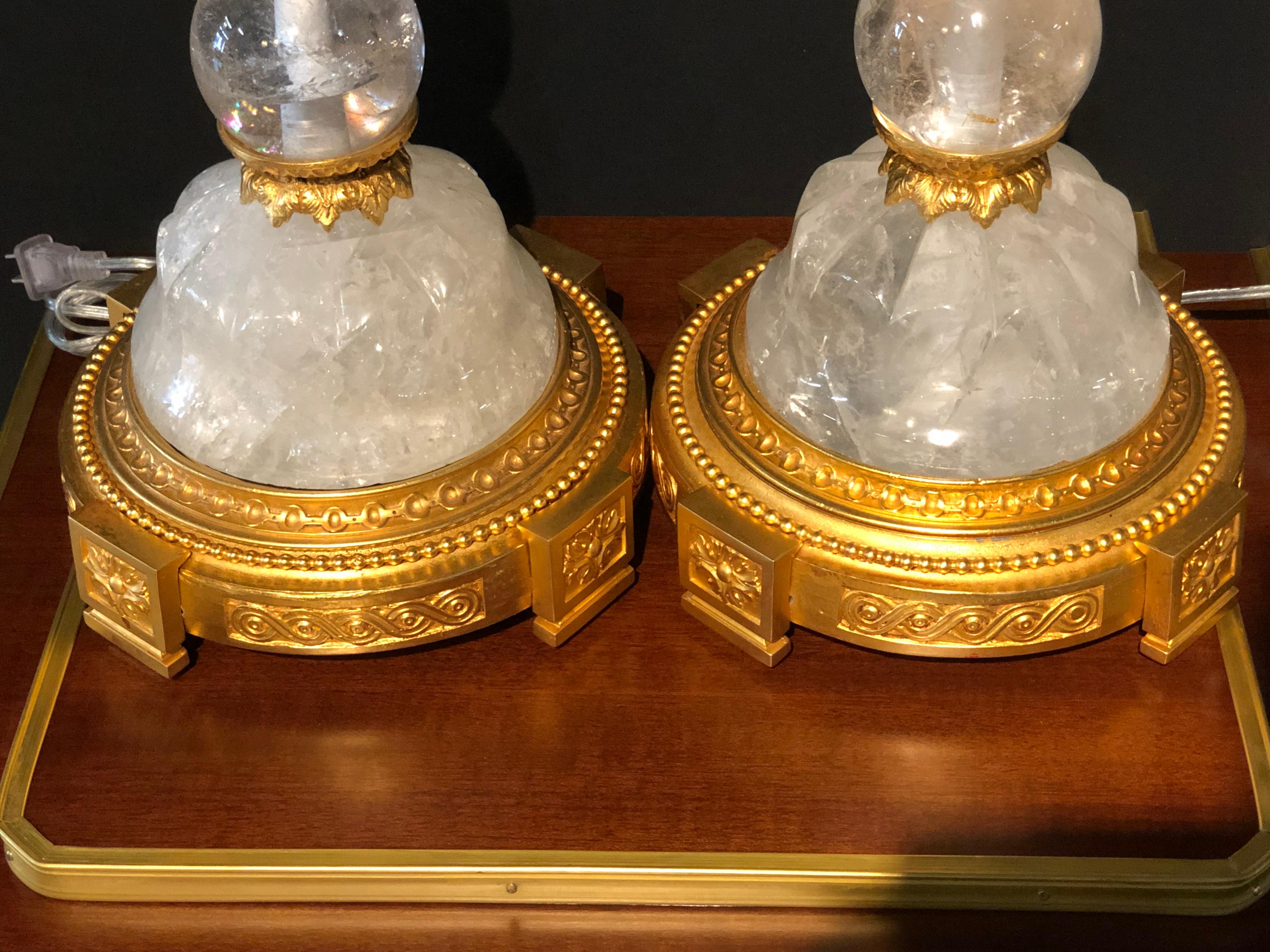 Métal Paire de lampes de bureau en cristal de roche de style Hollywood Regency ou Art Déco en vente