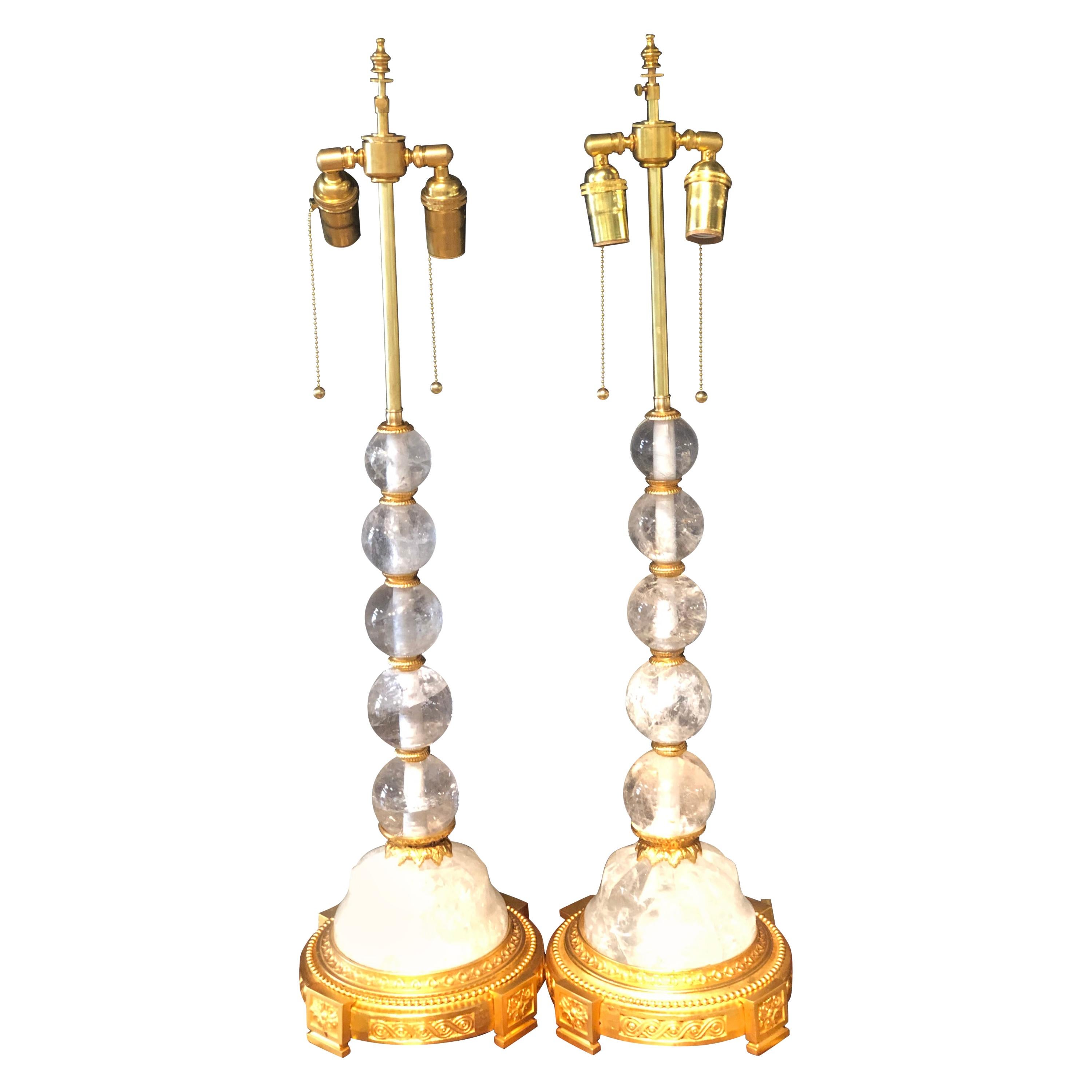 Paire de lampes de bureau en cristal de roche de style Hollywood Regency ou Art Déco en vente