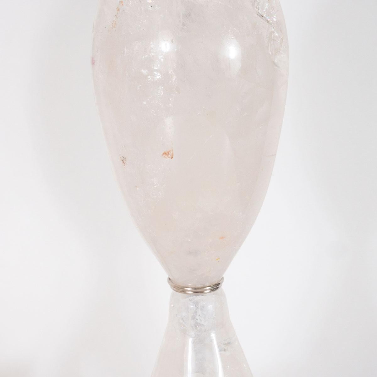 Paire de lampes de table en forme d'urne en cristal de roche en vente 4