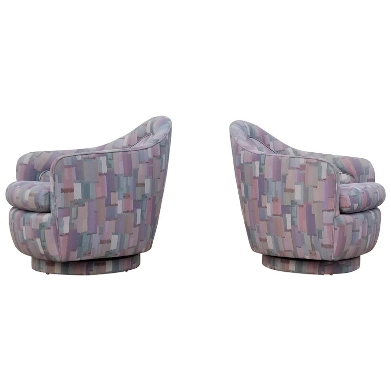 Pair of Rocking Swivel Lounge Chairs by Milo Baughman For Sale