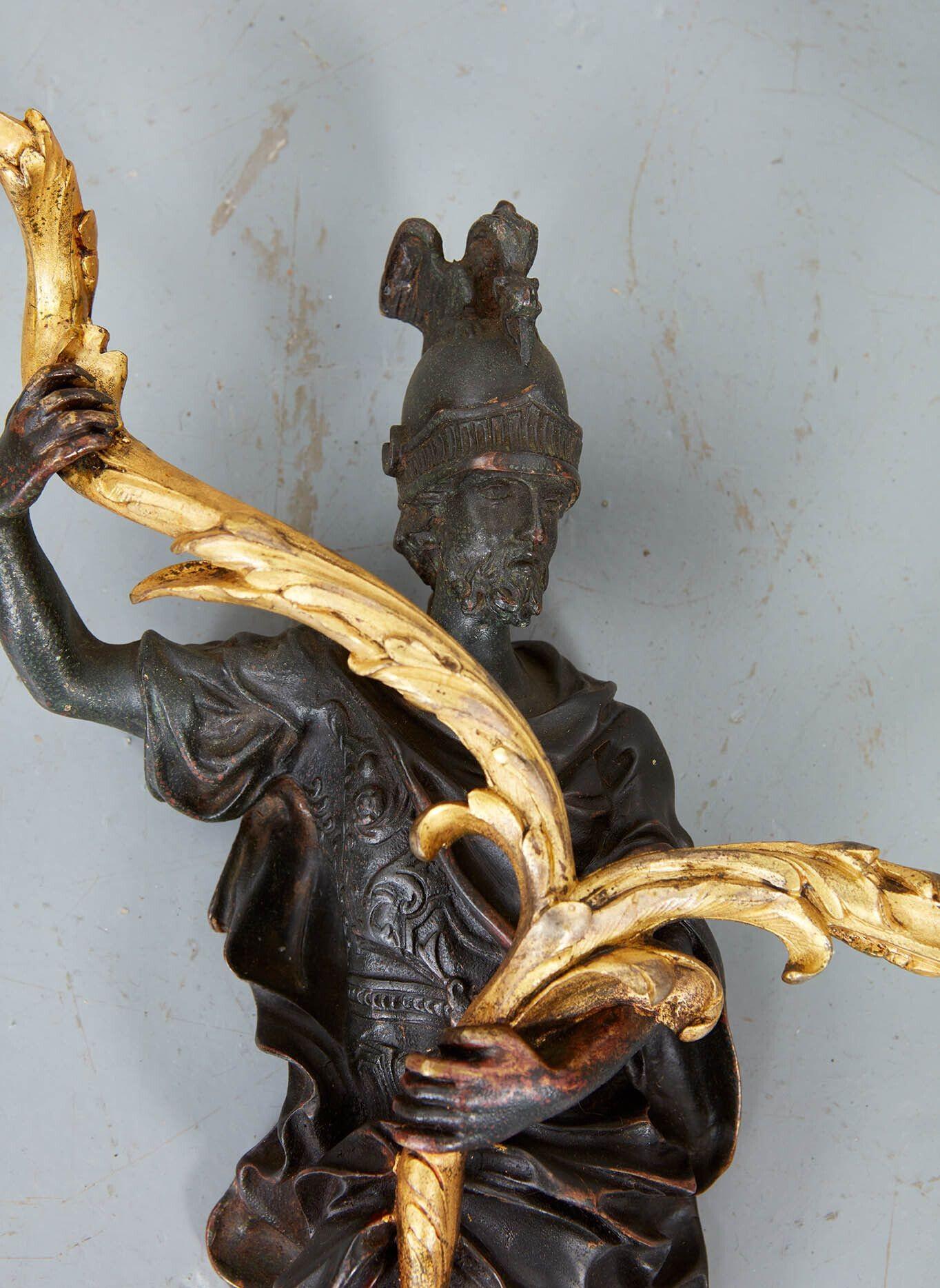 Rococo Paire d'appliques rococo en bronze et doré en vente