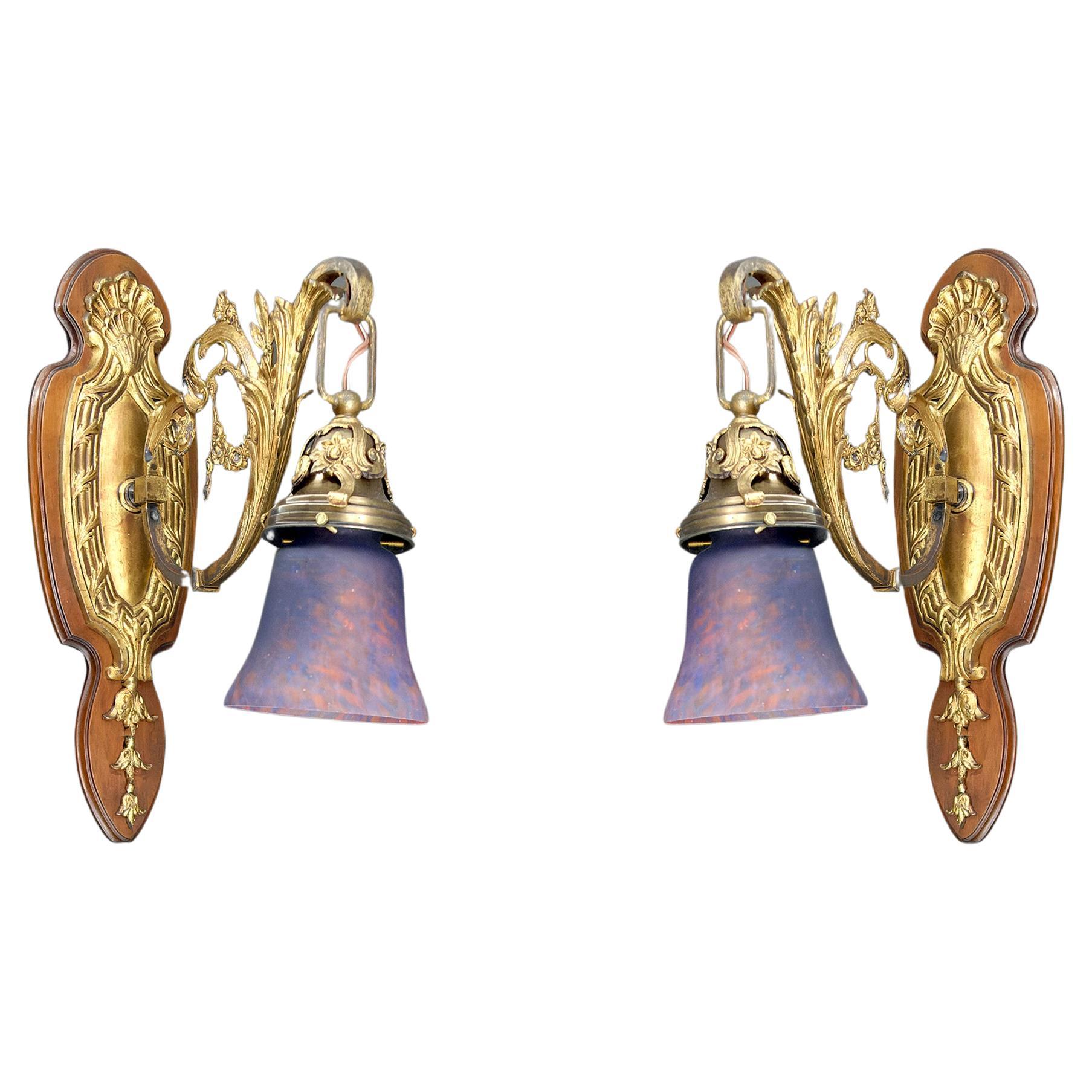 Pair of Rococo / Louis XV wall sconces in gilded bronze, walnut and glass tulips For Sale