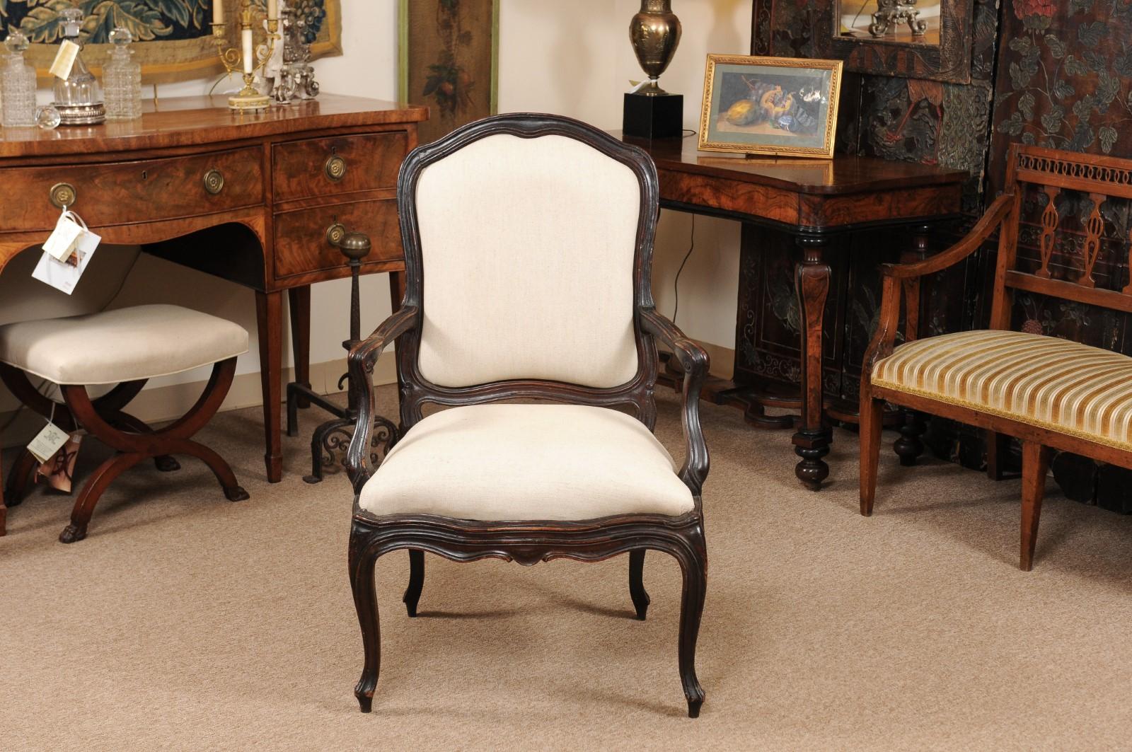 Pair of Rococo Period Walnut Armchairs, Genova, Italy Mid-18th Century In Good Condition For Sale In Atlanta, GA