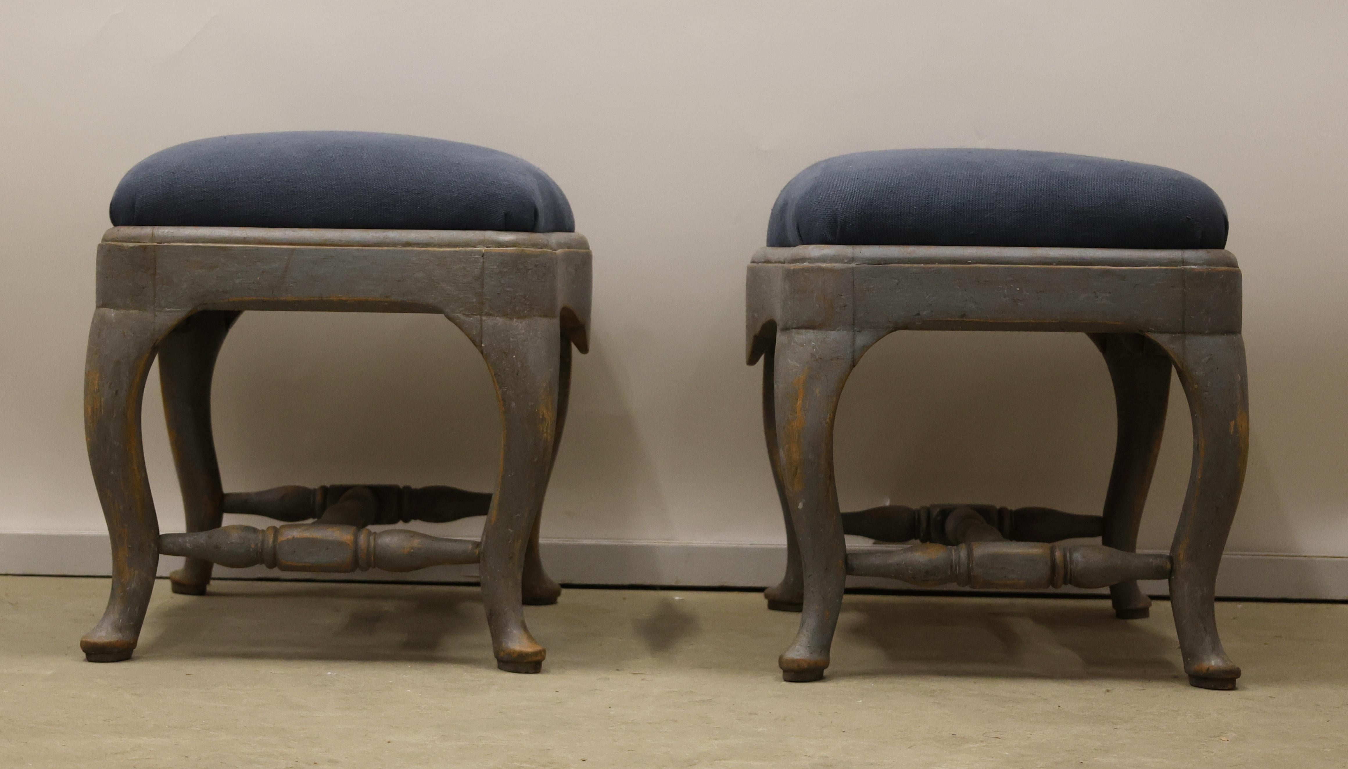 Rococo Paire de tabourets rococo en vente
