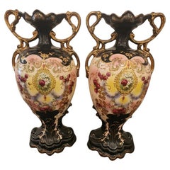 Paire d'urnes de style rococo