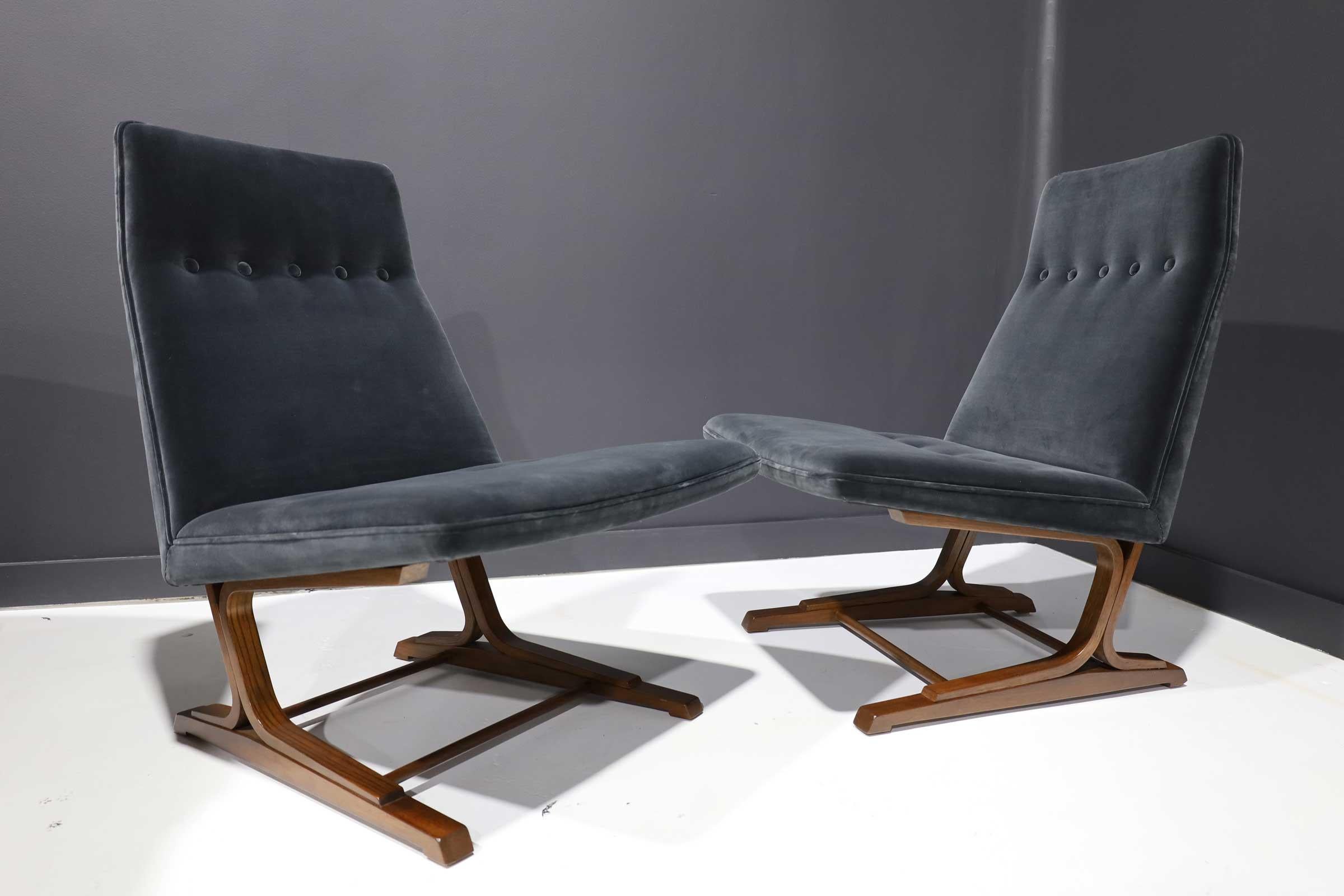 Pair of Roger Sprunger for Dunbar Cantilevered Chairs in Blue Velvet 4