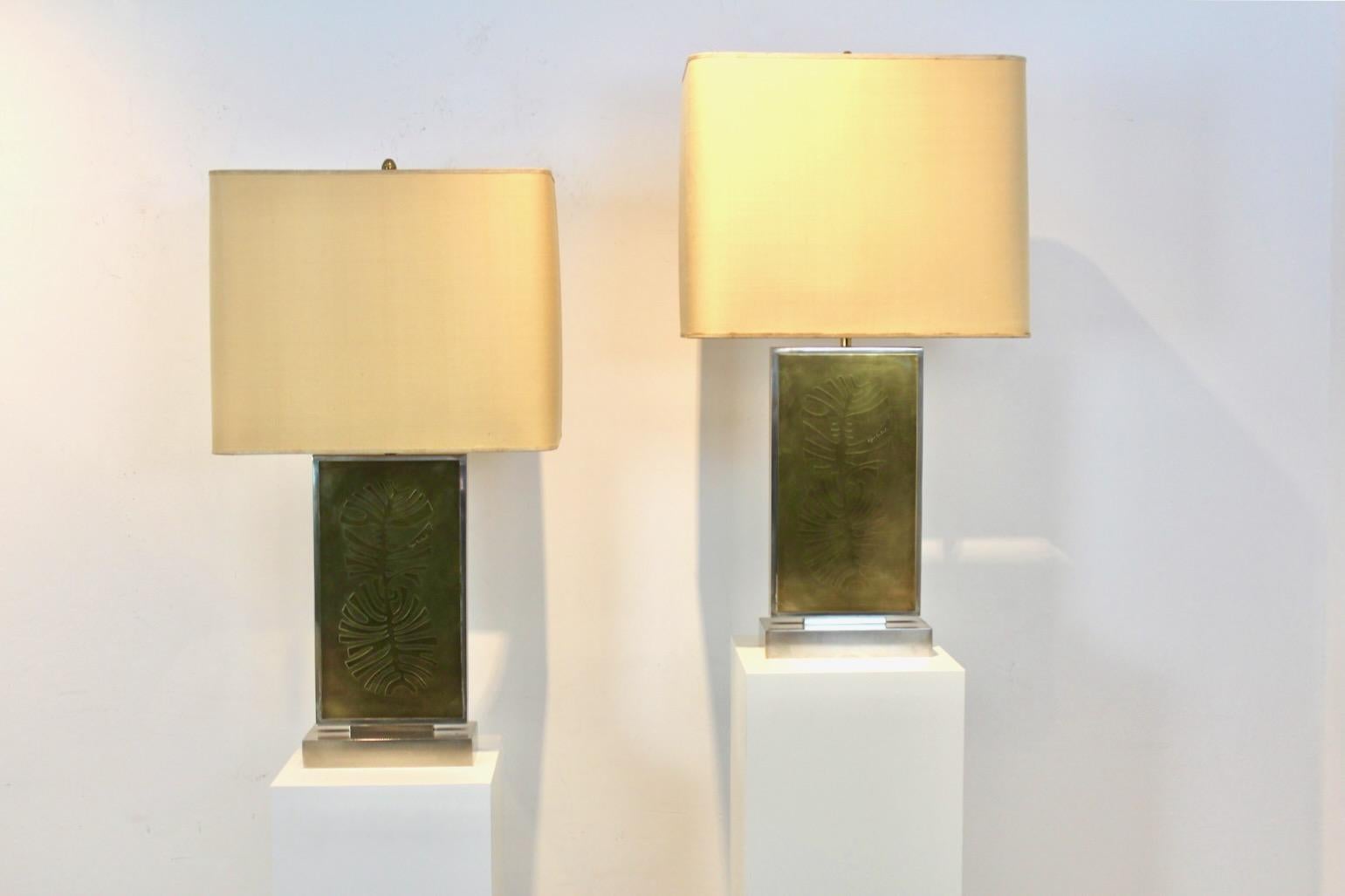 20th Century Pair of Roger Vanhevel Brass Philodendron-Etched Impressive Table Lamps, signed For Sale