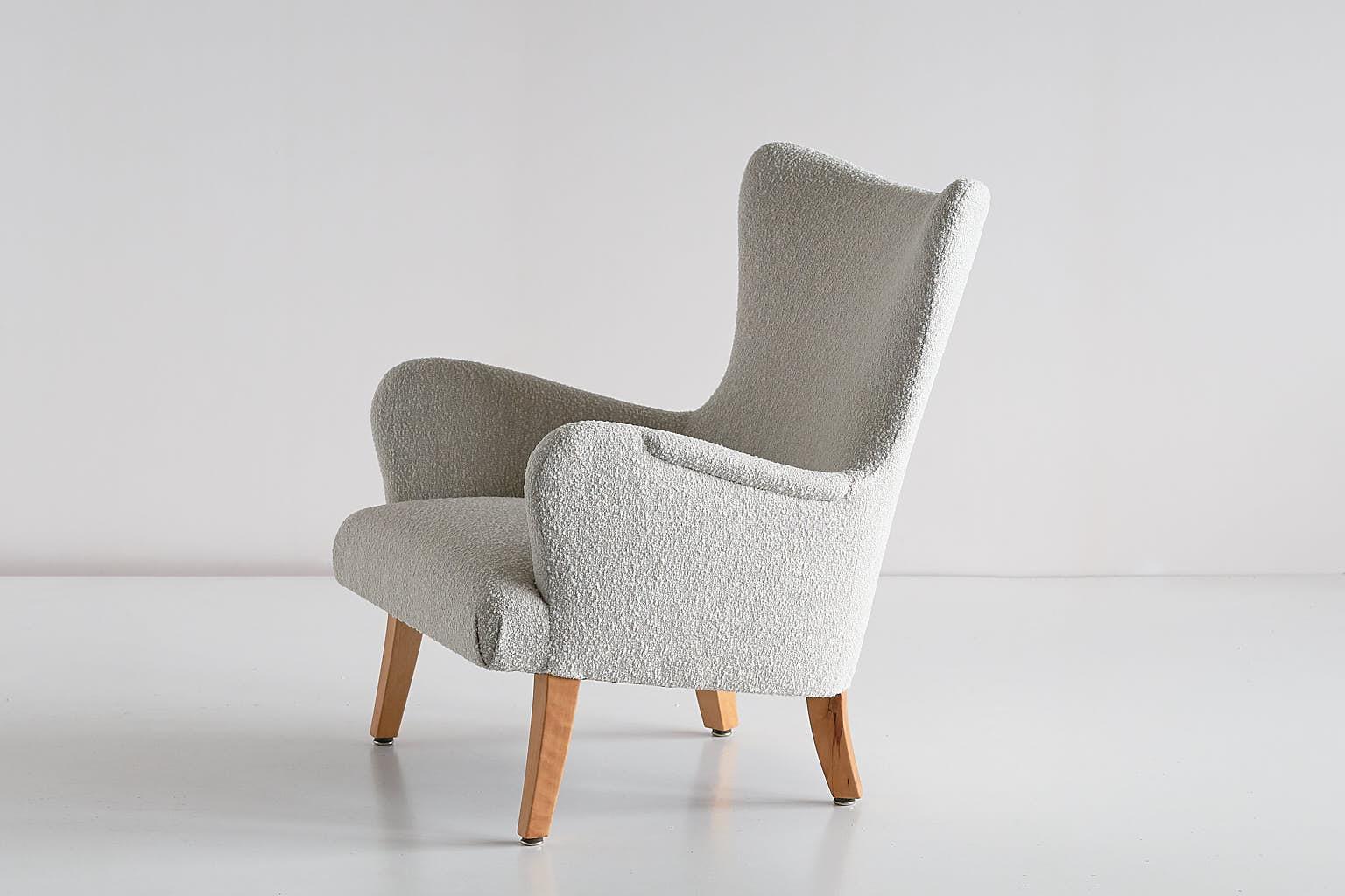 Pair of Rolf Engströmer Armchairs in Pearl Bouclé and Sycamore, Sweden, 1946 3