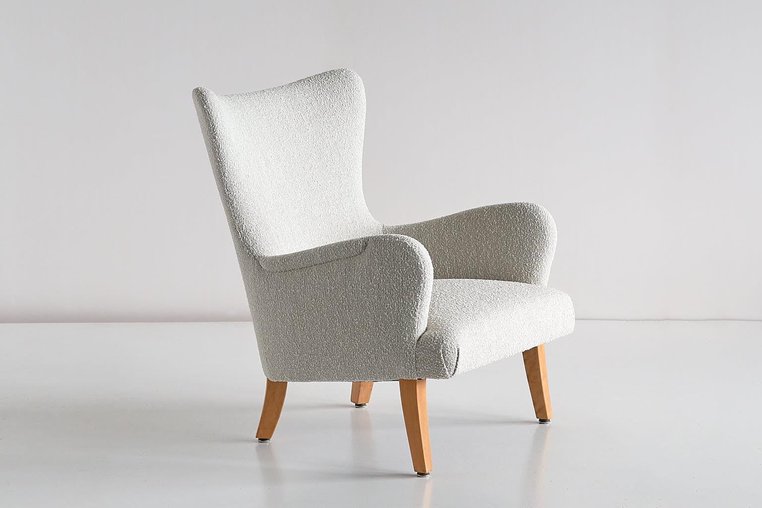 Pair of Rolf Engströmer Armchairs in Pearl Bouclé and Sycamore, Sweden, 1946 In Good Condition In The Hague, NL