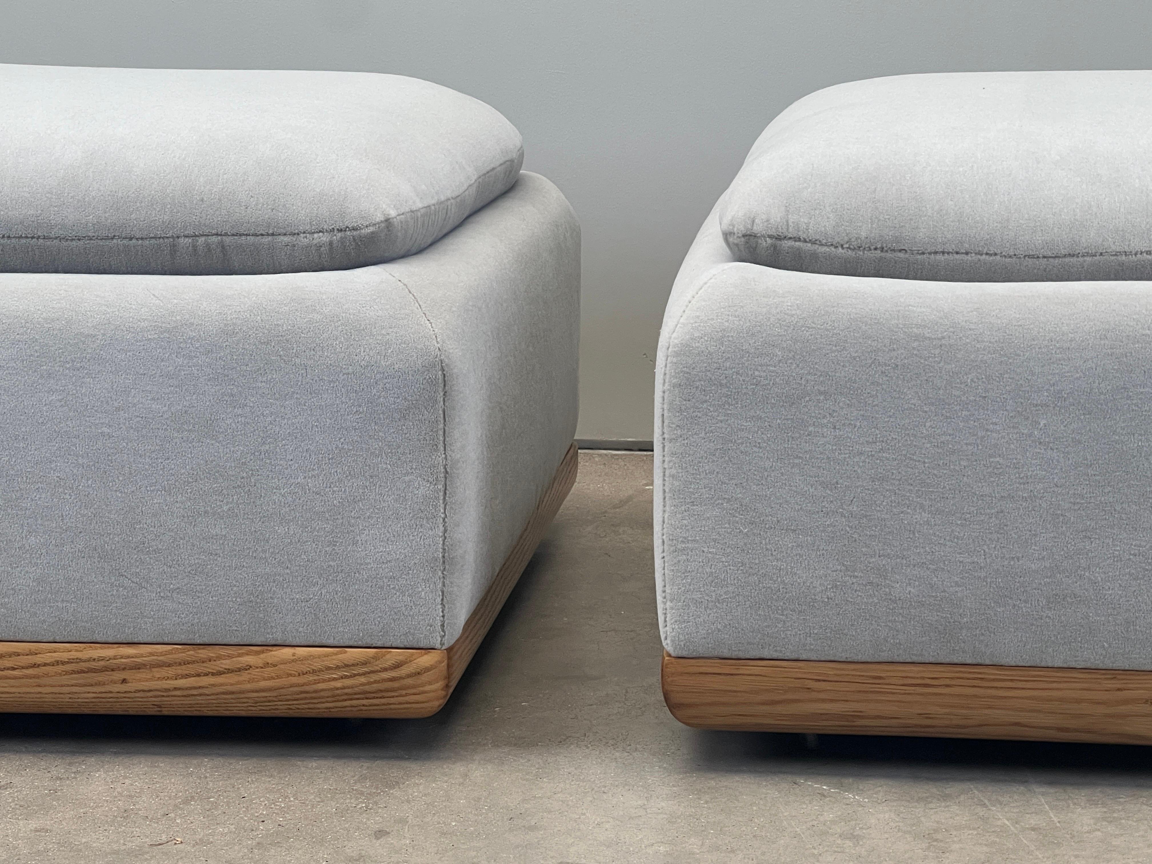 Paire d'ottomans Rolling par Edward Wormley pour Dunbar en vente 12