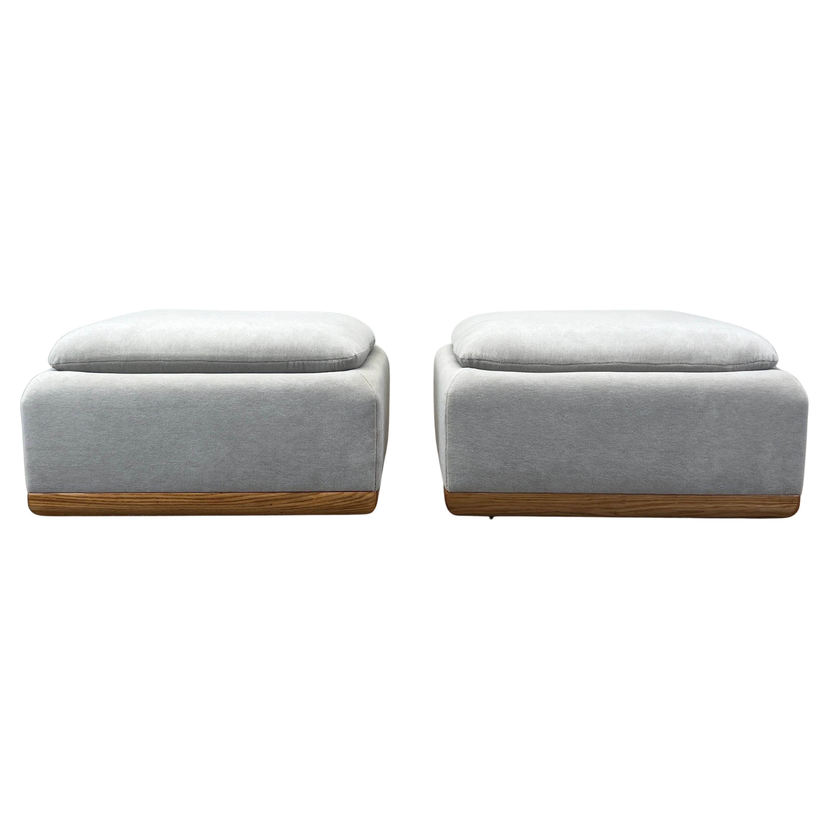 Paire d'ottomans Rolling par Edward Wormley pour Dunbar en vente