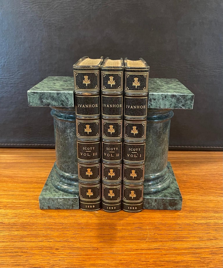 Pair of Roman Column Marble Bookends For Sale at 1stDibs