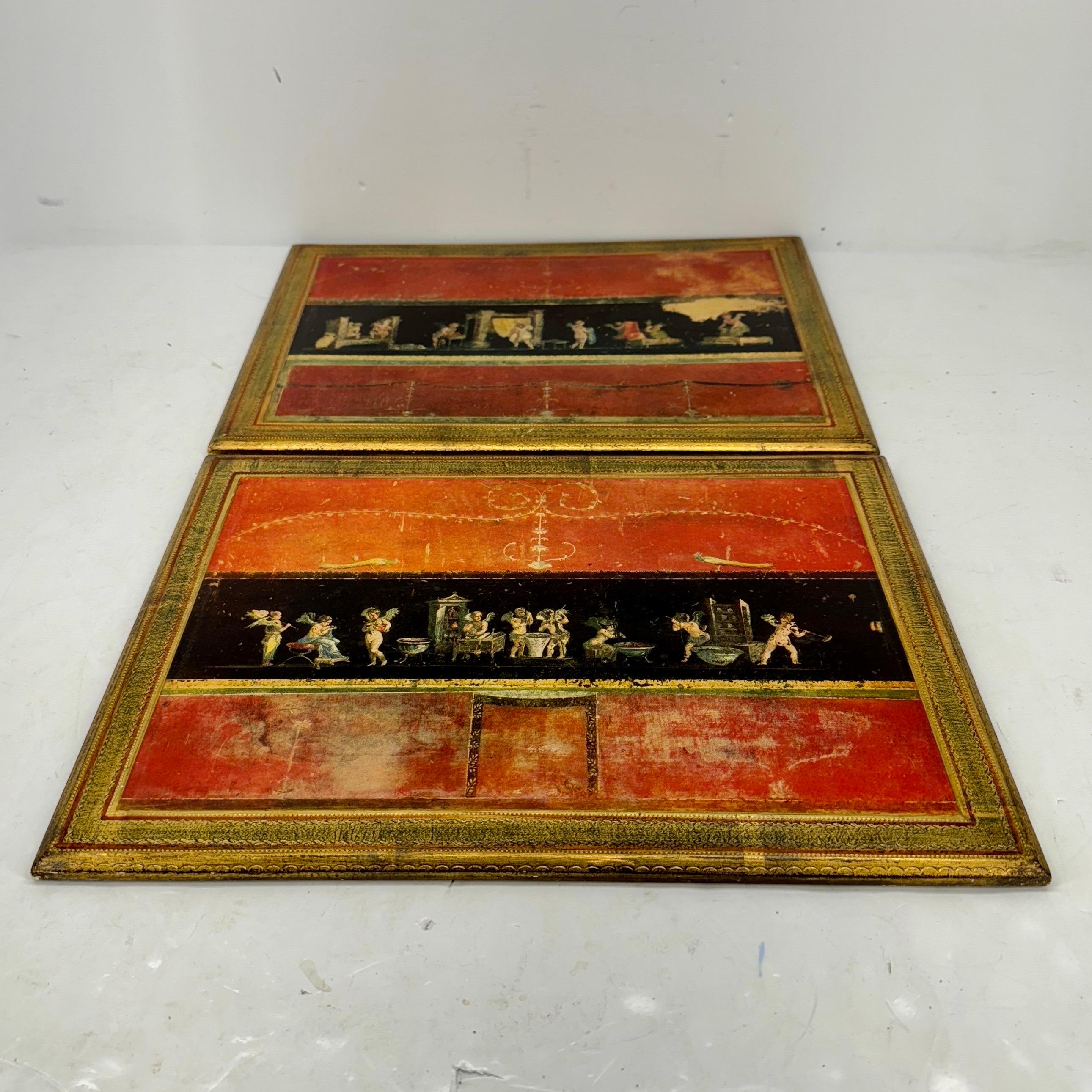 Paar römische Haus der Vettii Florentine Tafeln in vergoldeten Holzrahmen, Pompeji. (Blattgold) im Angebot